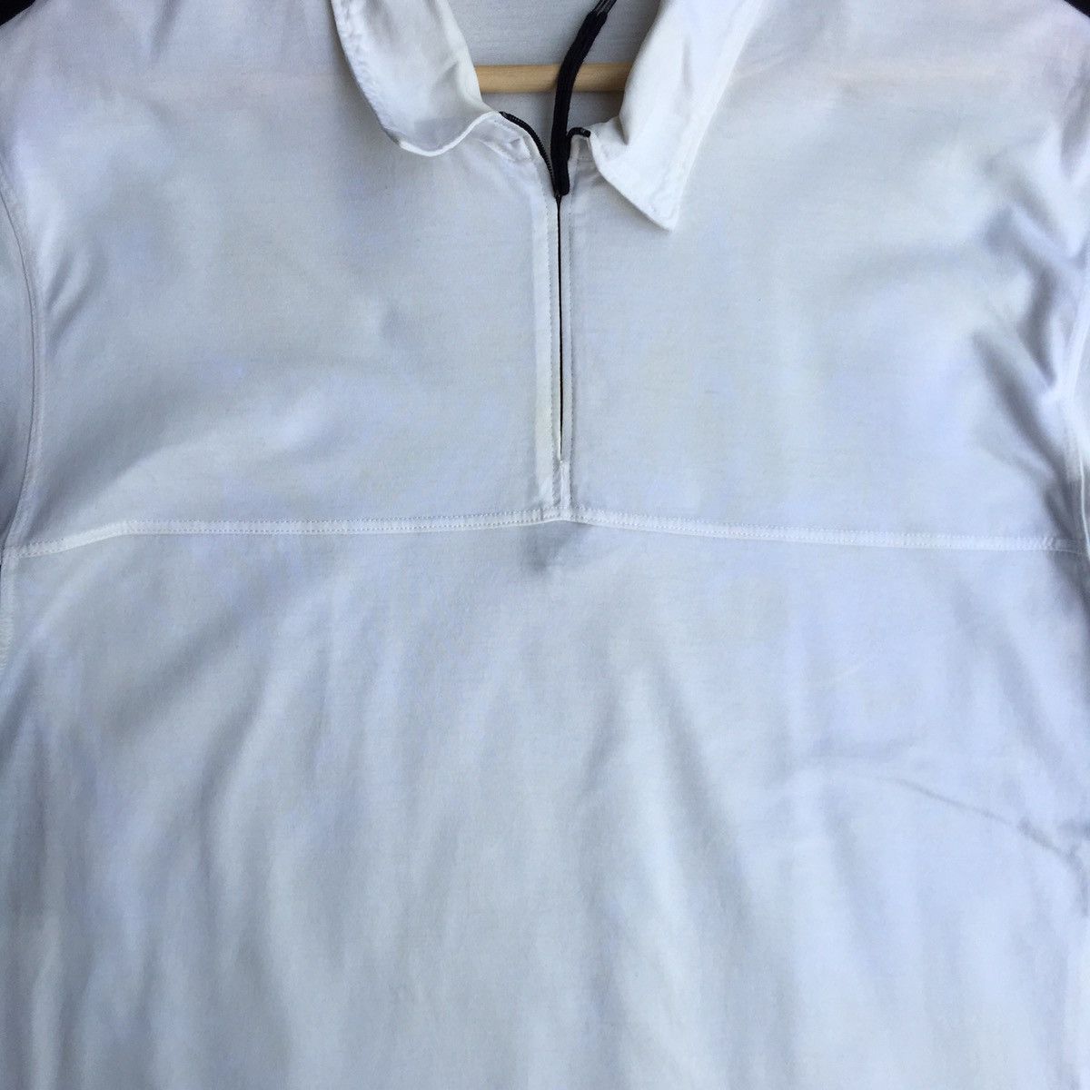Stone Island Authentic Vintage Stone Island White Polo Side Logo Size US L / EU 52-54 / 3 - 11 Thumbnail