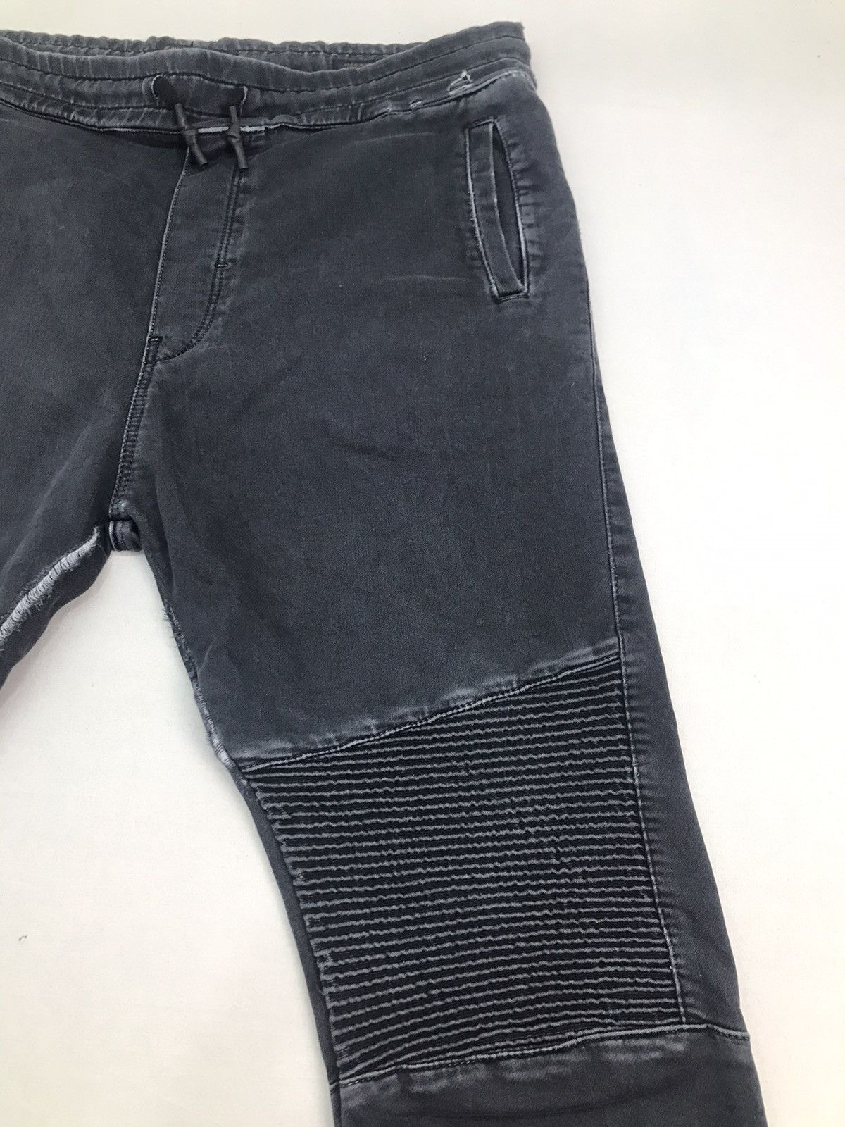 Zara Zara men stretchable denim distressed jogger pant Size US 34 / EU 50 - 5 Thumbnail