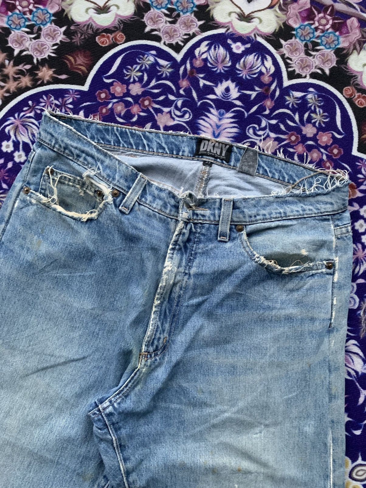 DKNY × Designer Vintage DKNY Faded Distressed Denim Size US 35 - 3 Thumbnail