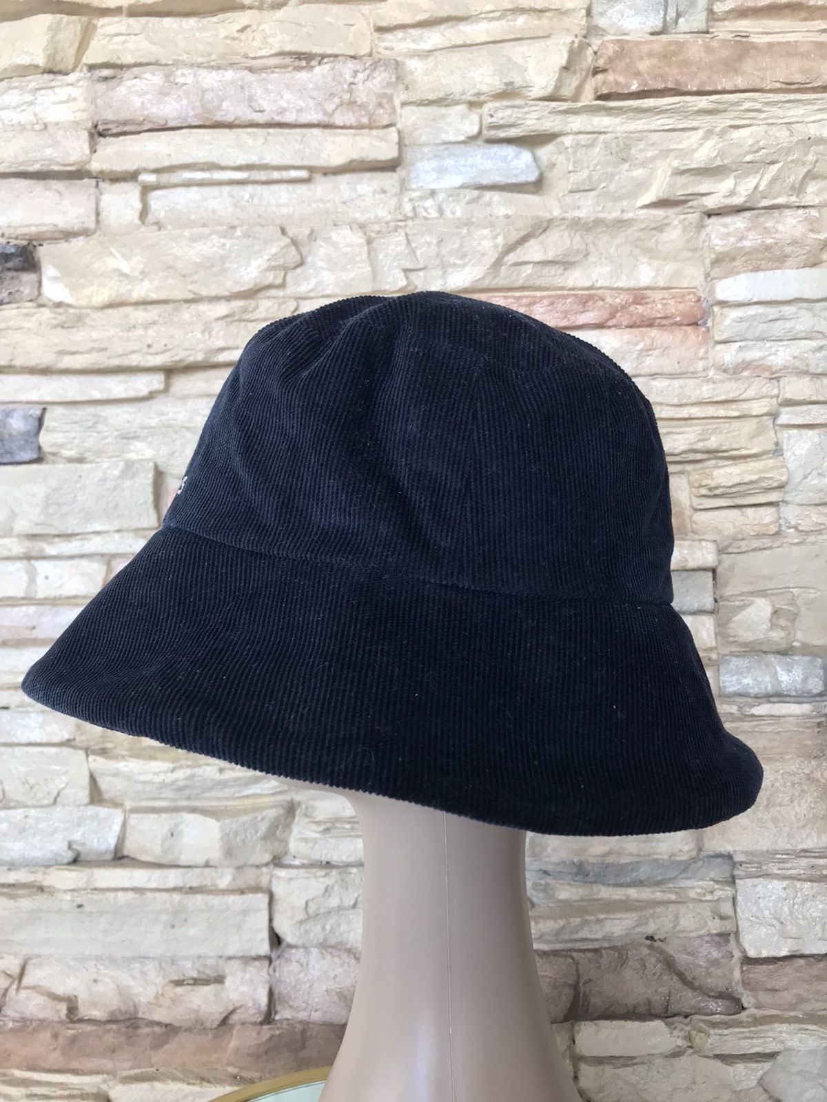PERSON'S Vintage Person’s Corduroy Bucket Hat Size ONE SIZE - 2 Thumbnail