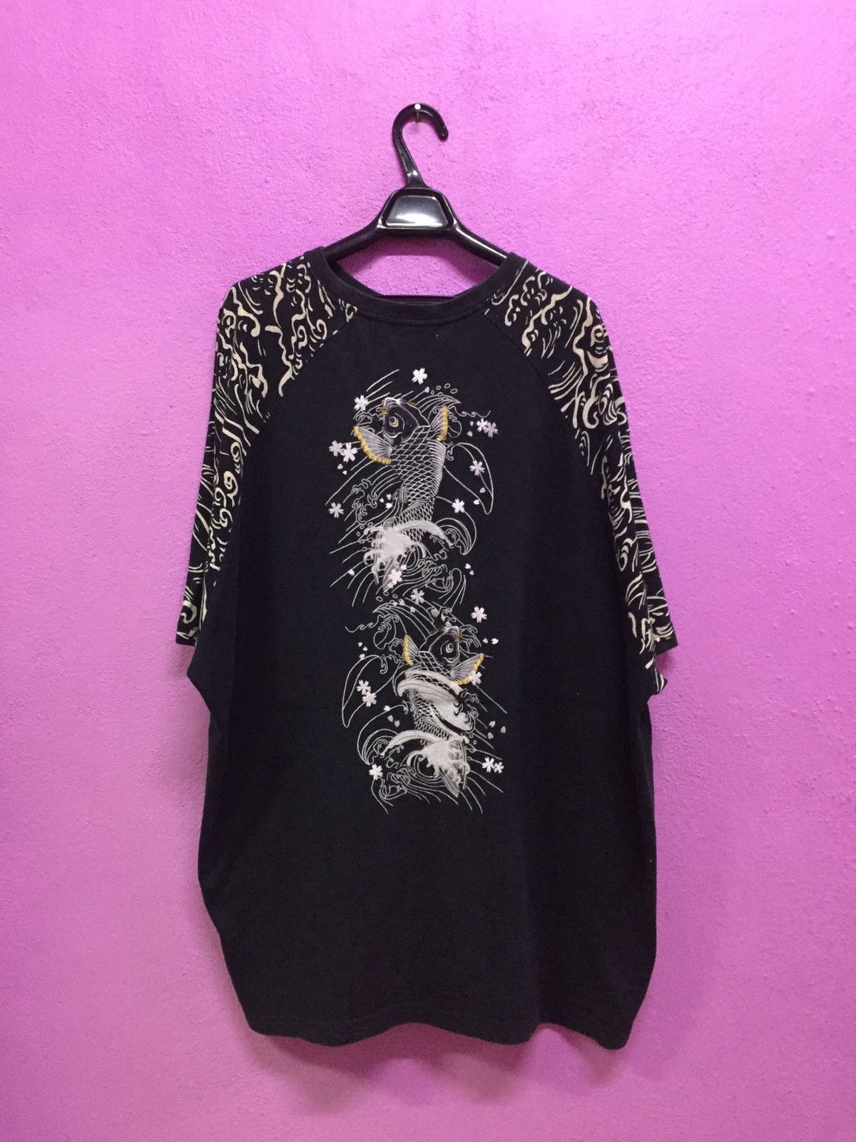 Japanese Brand Karakuri Tamashii Fish Koi Tee Size 5L Size US XXL / EU 58 / 5 - 1 Thumbnail