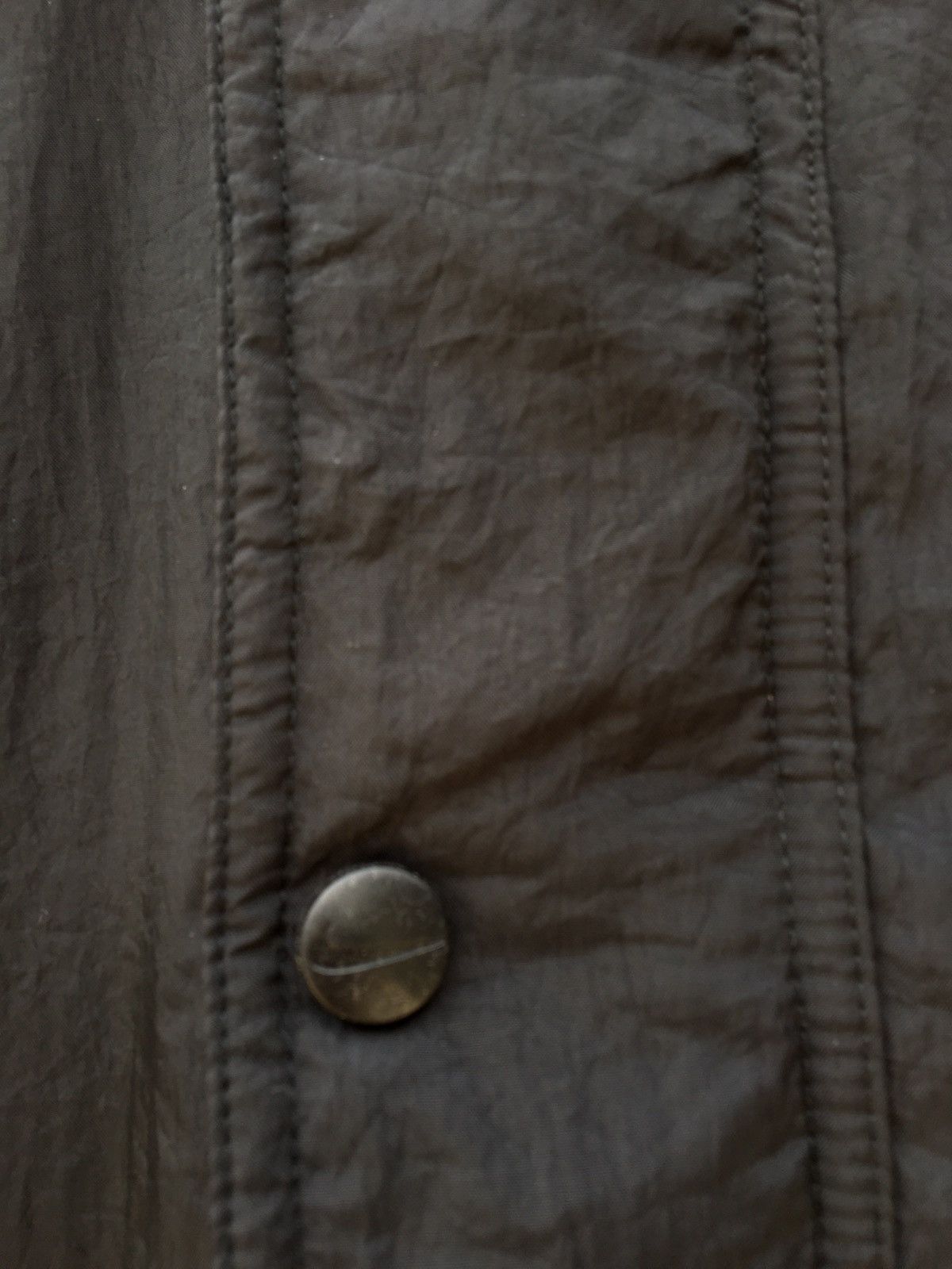 Nike Vintage Nike Swoosh Big Logo Raincoats /Puffer Jacket Size US M / EU 48-50 / 2 - 13 Thumbnail