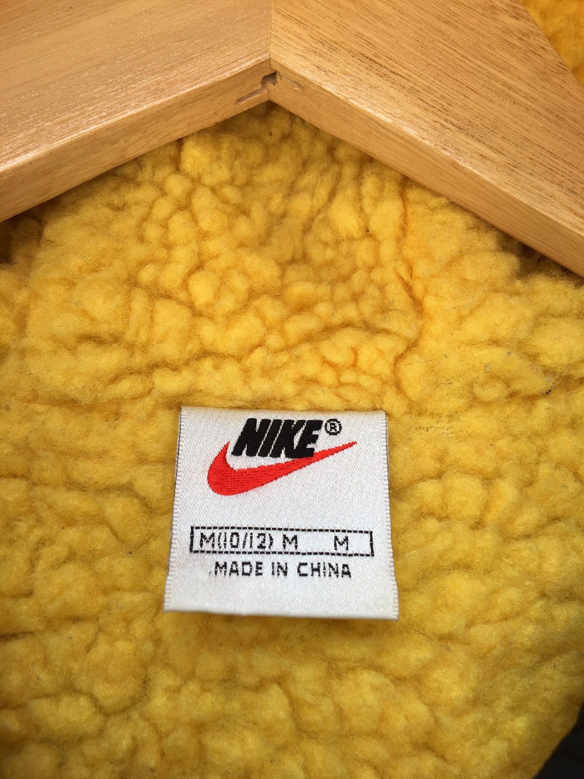 Nike Vintage Nike Swoosh Big Logo Raincoats /Puffer Jacket Size US M / EU 48-50 / 2 - 7 Thumbnail