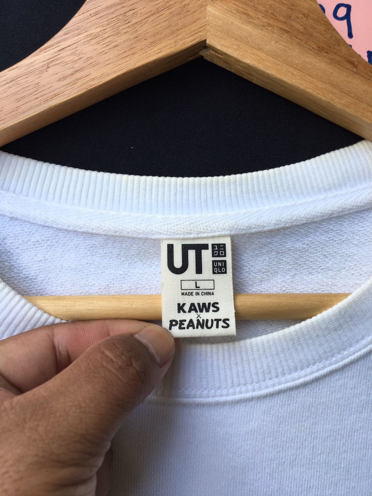 Kaws × Uniqlo Rare Joe Kaws x Uniqlo Peanuts Snoopy Sweatshirt Size US L / EU 52-54 / 3 - 7 Thumbnail