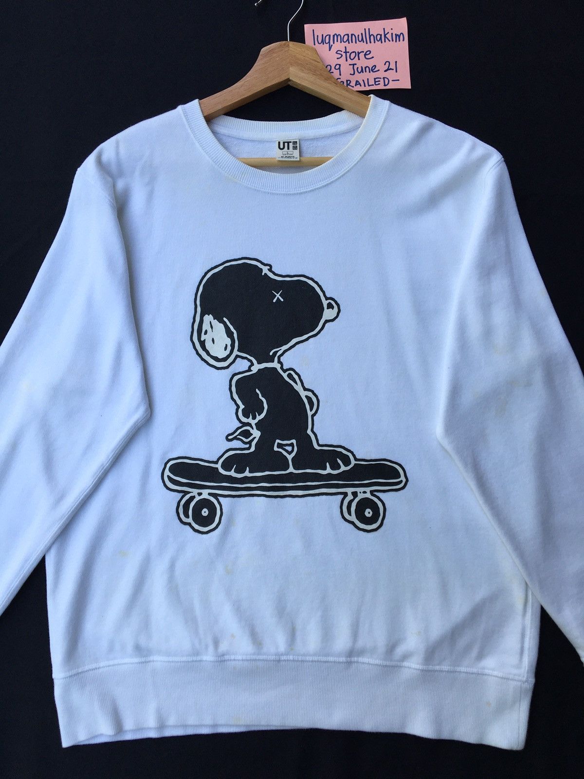 Kaws × Uniqlo Rare Joe Kaws x Uniqlo Peanuts Snoopy Sweatshirt Size US L / EU 52-54 / 3 - 1 Thumbnail