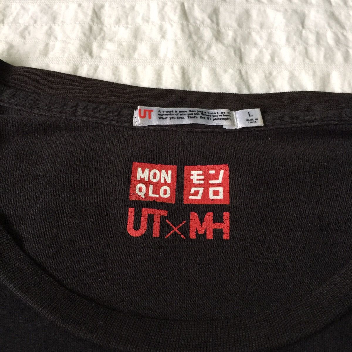 Uniqlo Uniqlo x monster hunter tshirt Size US L / EU 52-54 / 3 - 9 Thumbnail