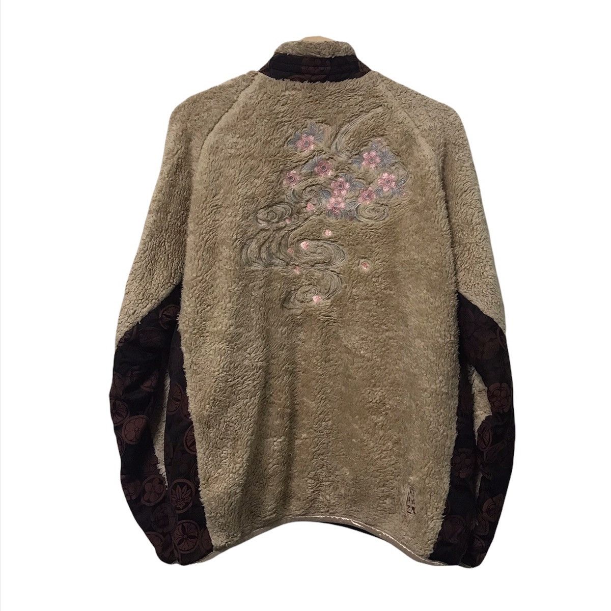 Japanese Brand 🔥Kara kuri Tamashii Fleece sakura embroidery sweater Size US XXL / EU 58 / 5 - 5 Thumbnail