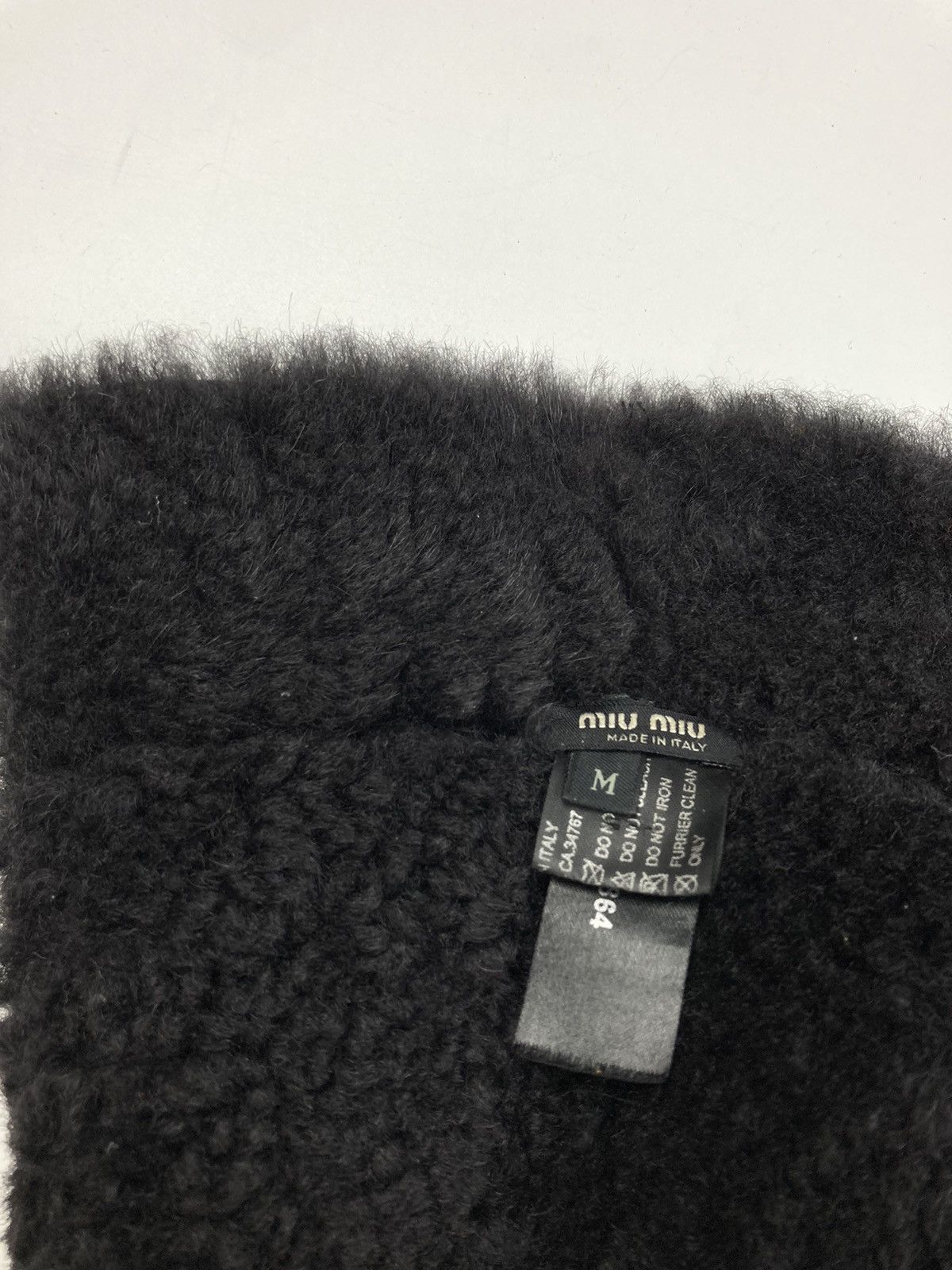 Miu Miu MIU MIU for Prada Dyed sheepskin bucket hat Size ONE SIZE - 7 Thumbnail