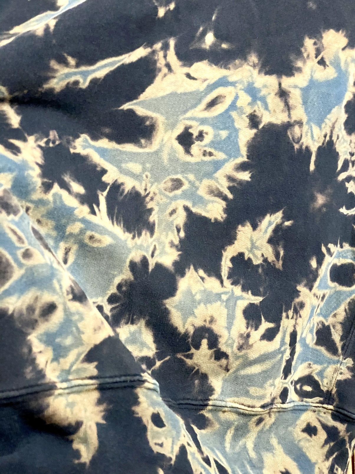 Louis Vuitton Louis Vuitton tie & dye sweatshirt M Size US M / EU 48-50 / 2 - 16 Thumbnail
