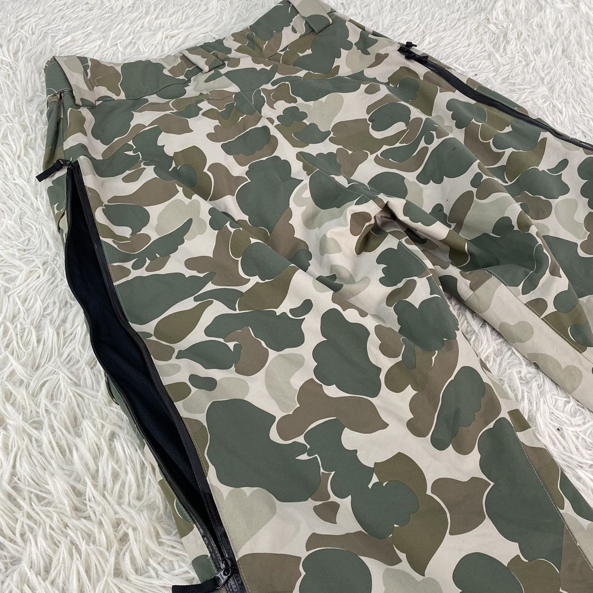 The North Face THE NORTH FACE CAMO DESIGN SKI PANTS Size US 34 / EU 50 - 10 Thumbnail