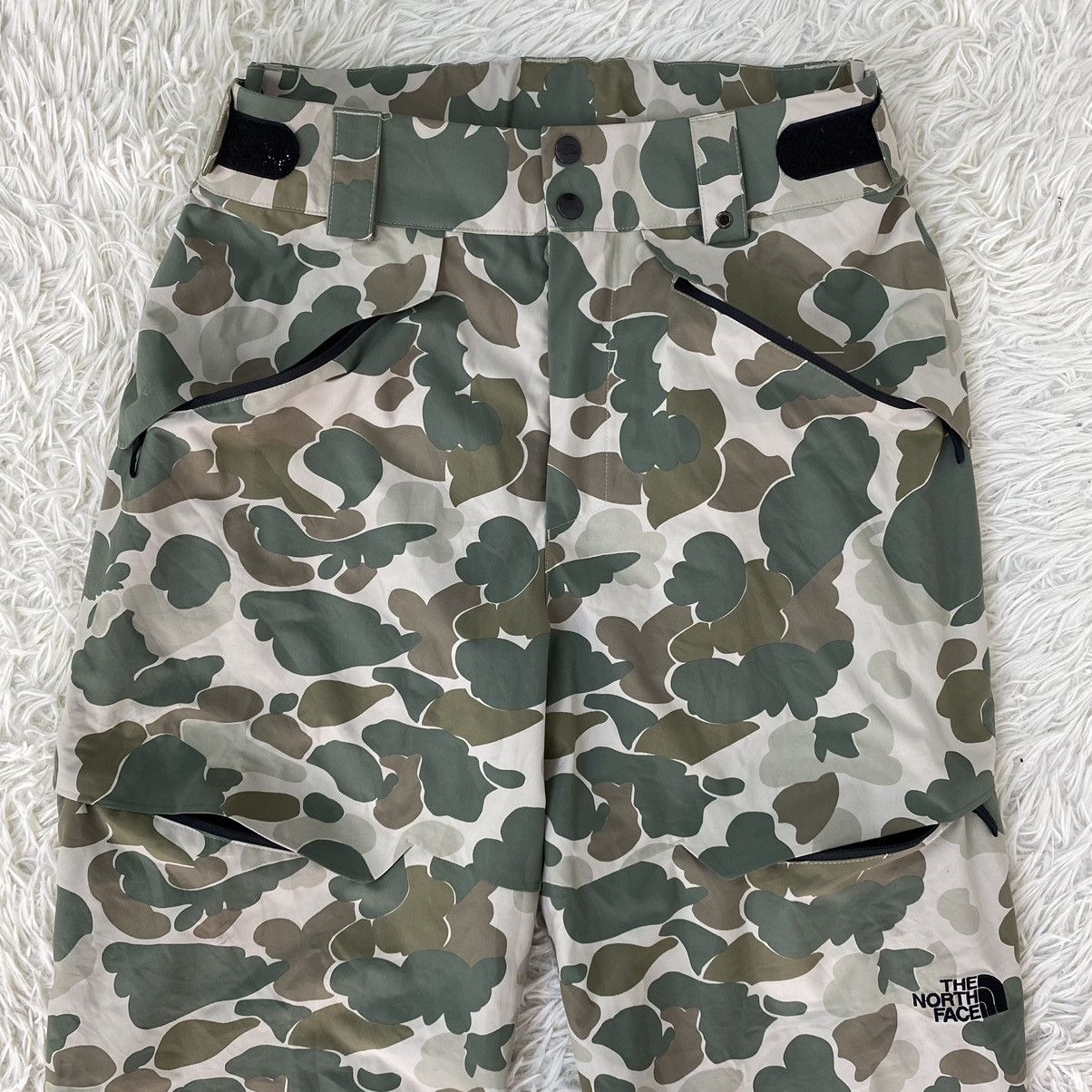 The North Face THE NORTH FACE CAMO DESIGN SKI PANTS Size US 34 / EU 50 - 8 Thumbnail