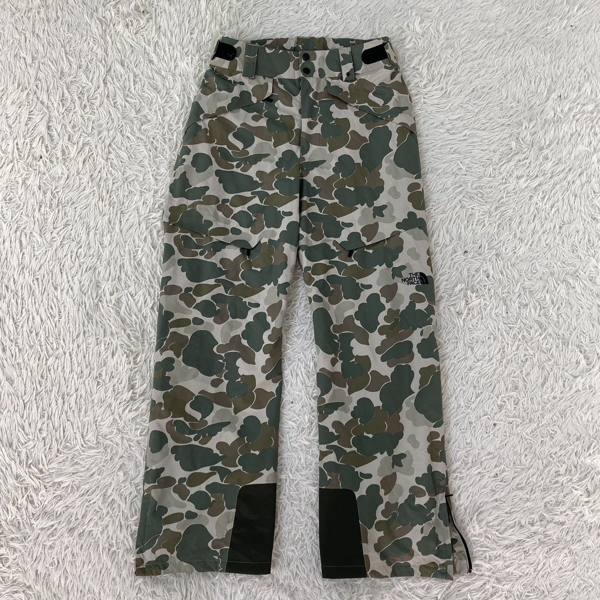 image of The North Face Camo Design Ski Pants, Men's (Size 34)