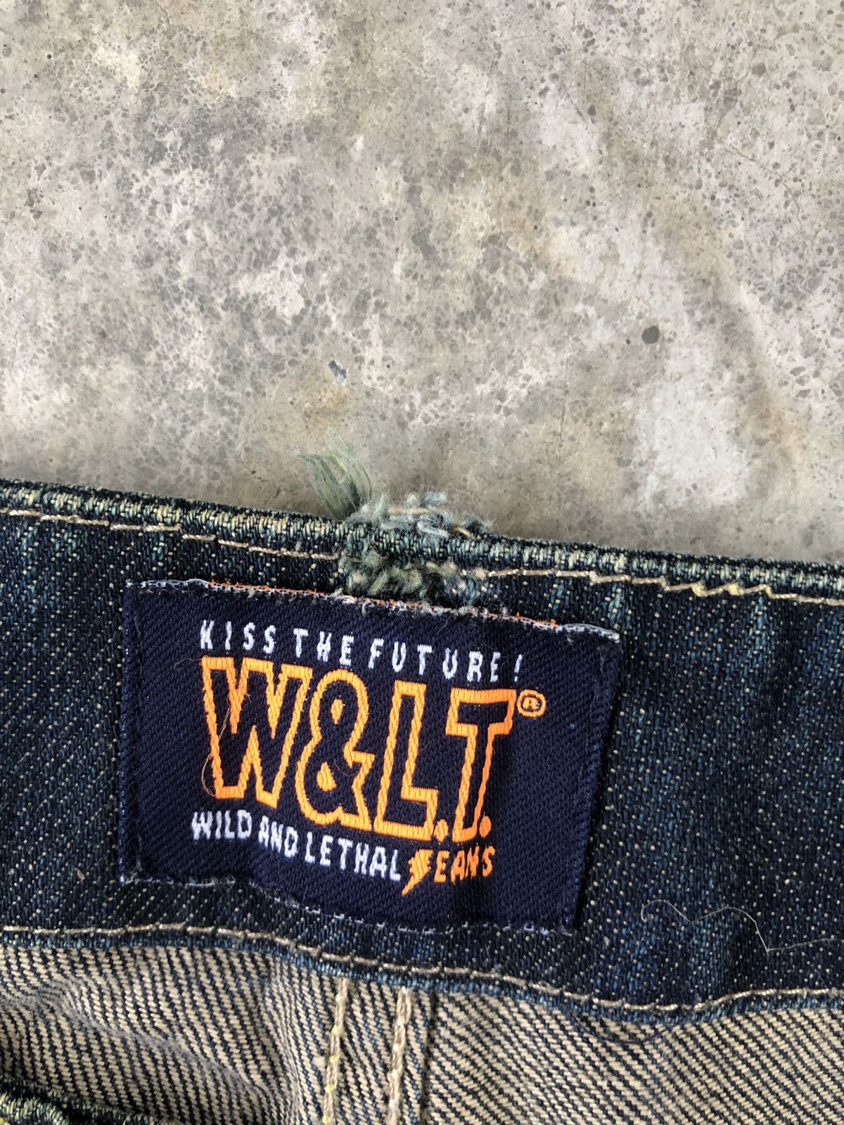W&LT Vintage W&L.T Distressed Jeans Size US 33 - 14 Thumbnail
