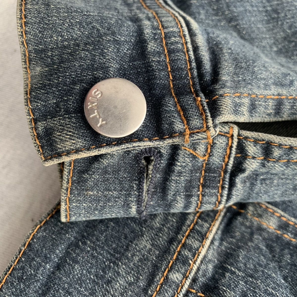 Miss Sixty × Vintage Made in Italy Y2K Denim Jacket! In EUC! Size L / US 10 / IT 46 - 8 Thumbnail