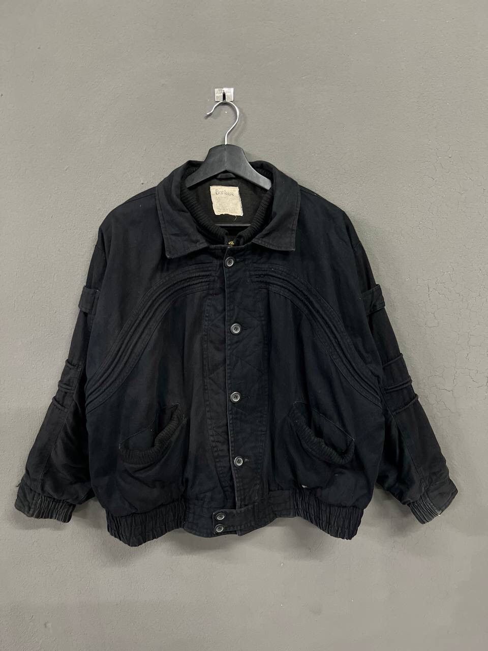 VINTAGE BOMBER JACKET