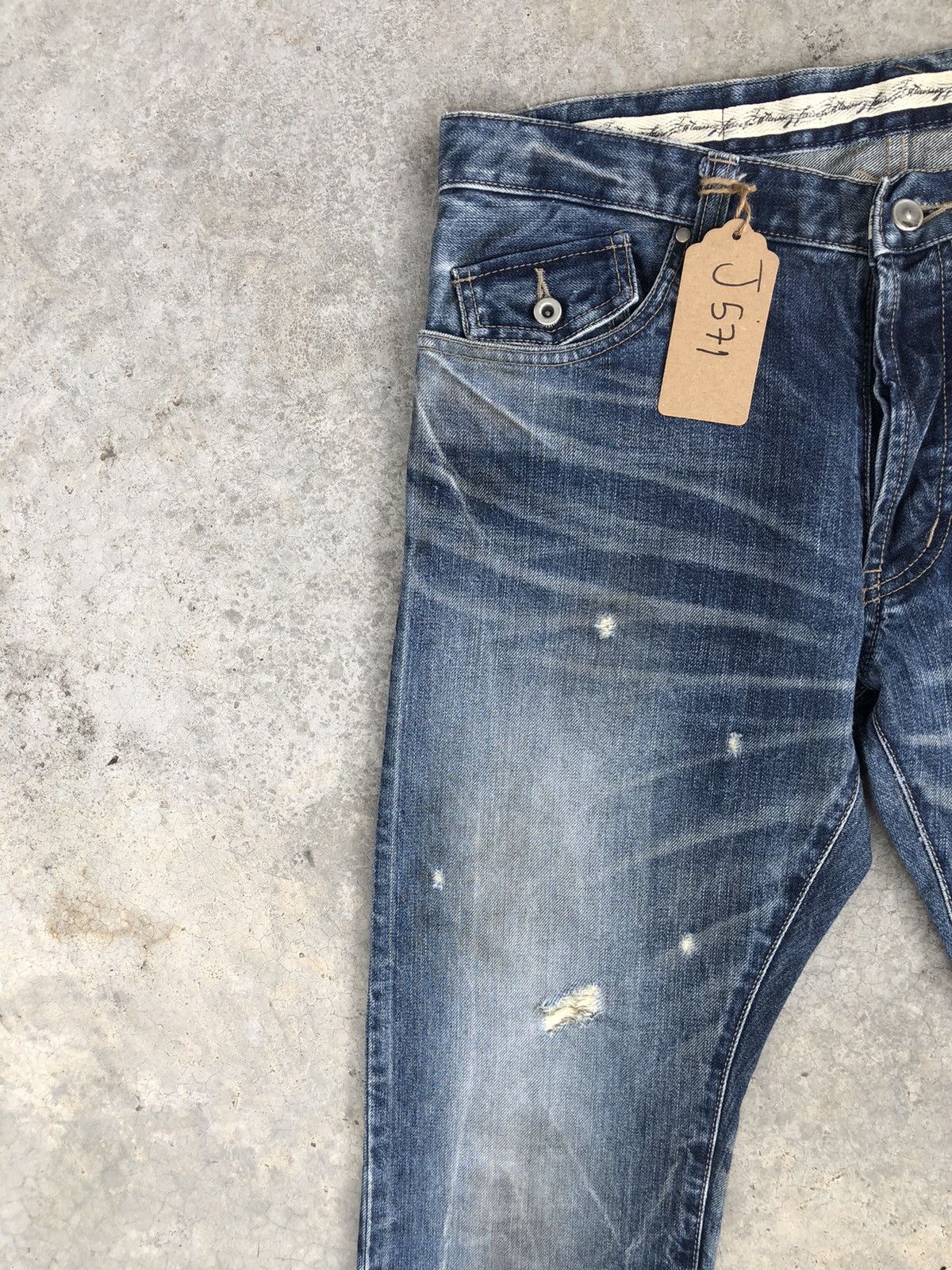 Tornado Mart Japanese Tornado Mart Distressed Jeans Slim Cut Size US 33 - 4 Thumbnail
