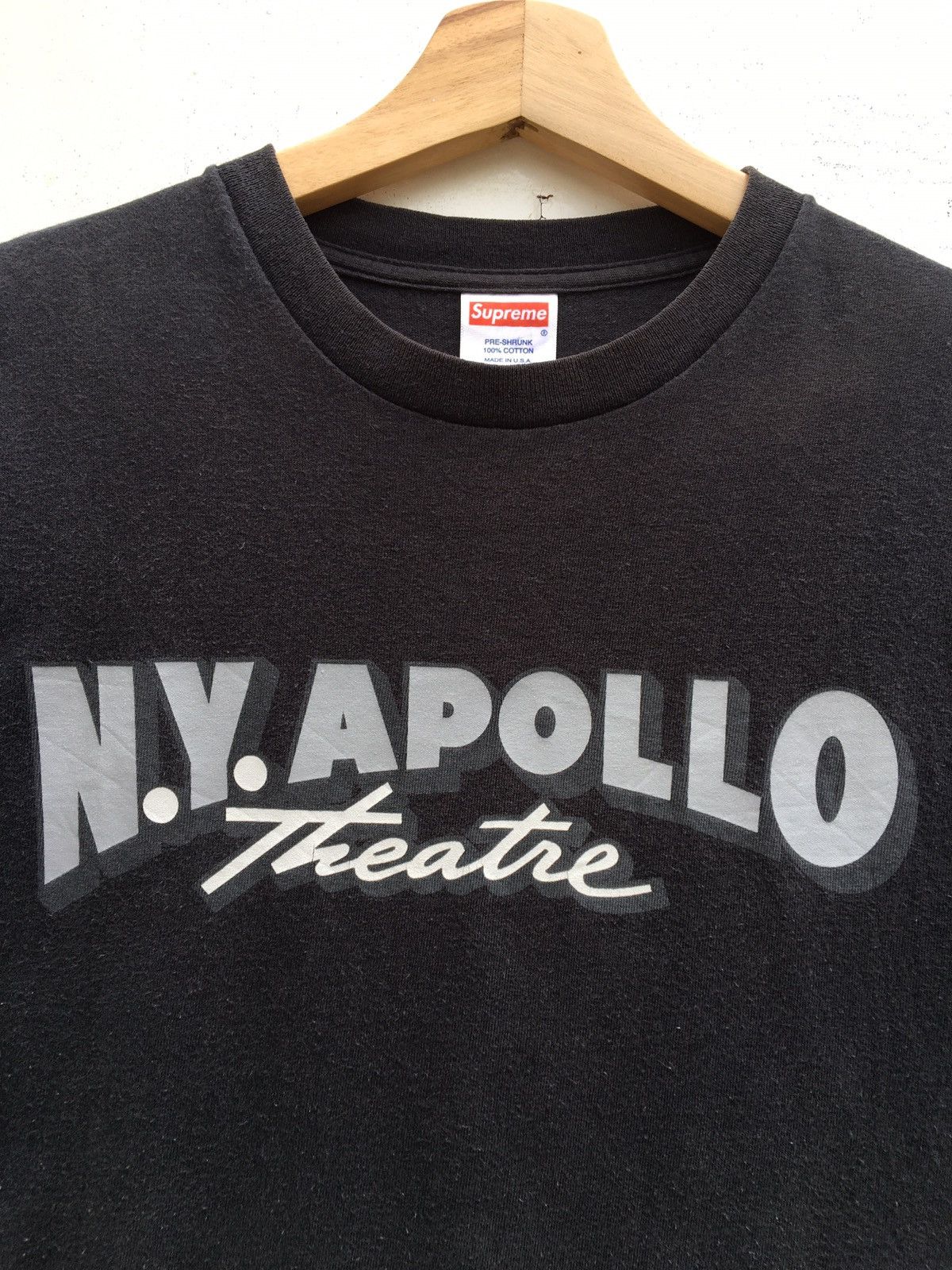 Supreme Vintage Supreme 2001 Supreme New York Ny Apollo Theatre Tee Size US M / EU 48-50 / 2 - 6 Thumbnail