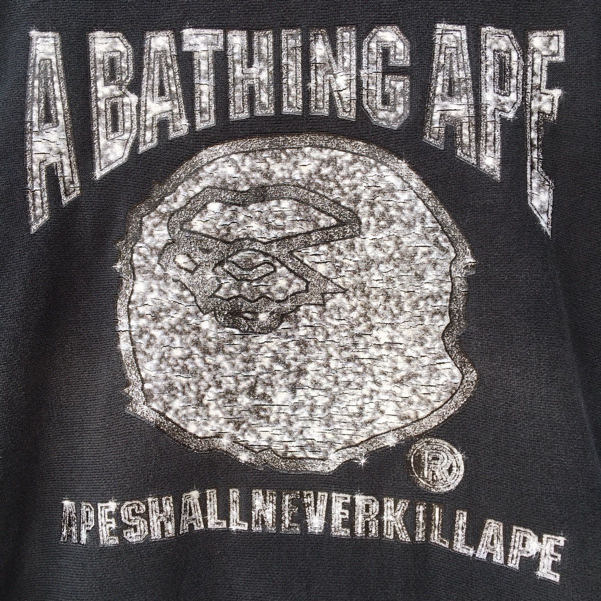 Bape Vintage Jewelry Crewneck Size US M / EU 48-50 / 2 - 6 Thumbnail