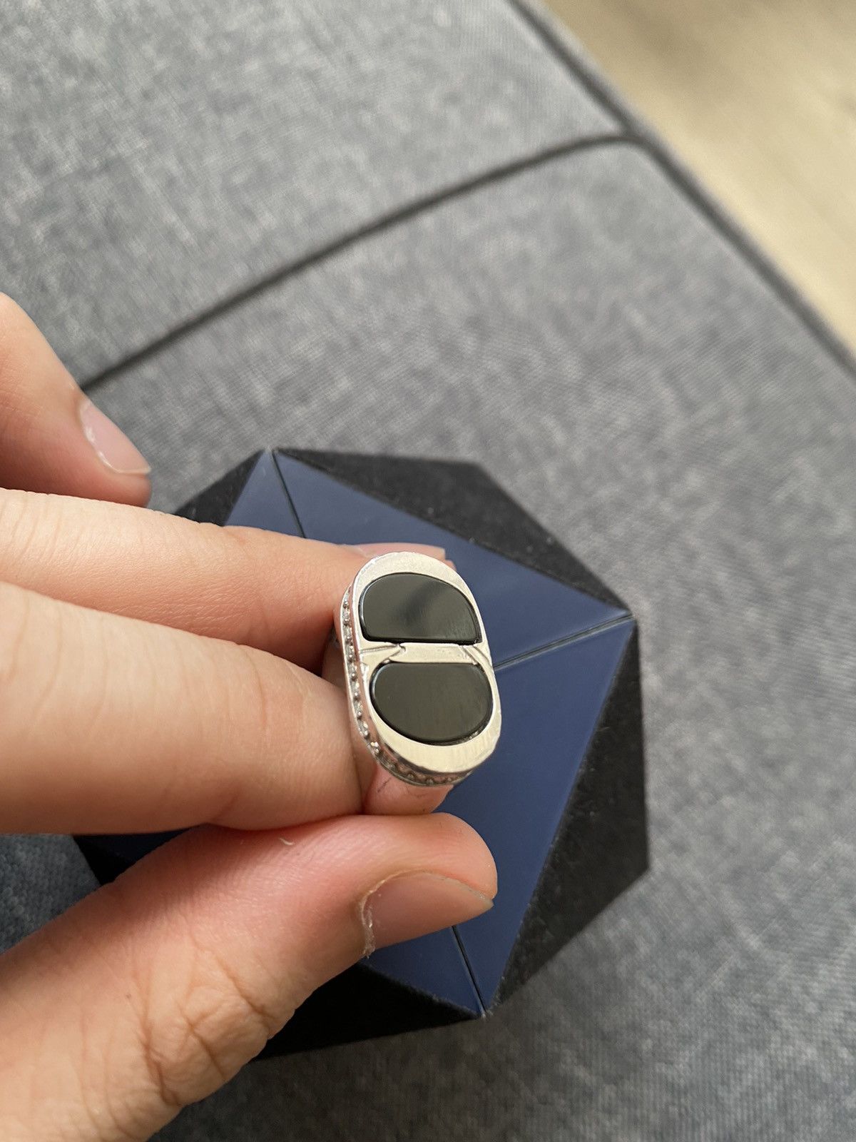 Dior Onyx crystal CD icon ring Size ONE SIZE - 7 Thumbnail