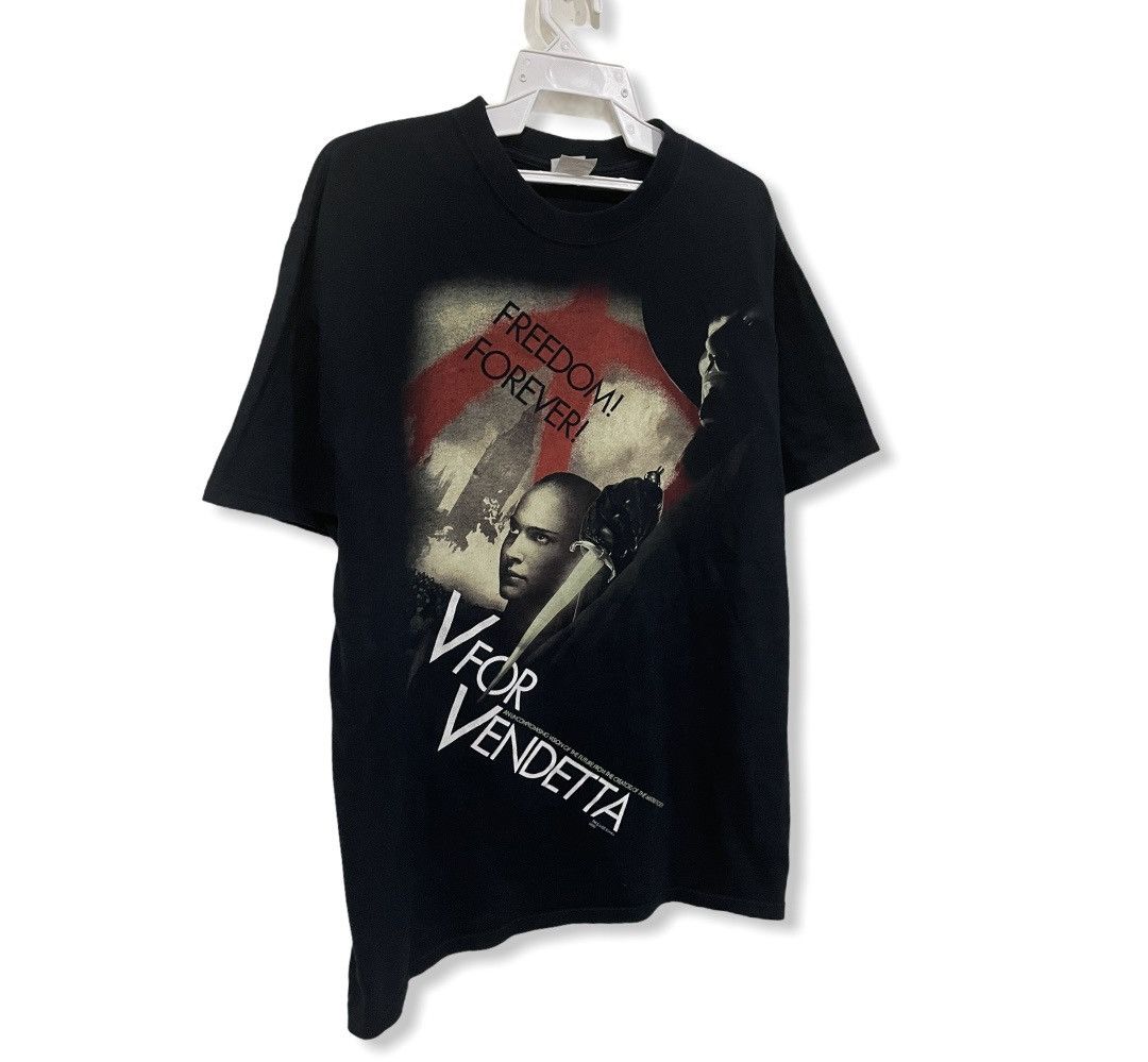 Vintage Vintage V For Vandetta Freedom Forever Natalie Portman Tee Size US L / EU 52-54 / 3 - 3 Thumbnail