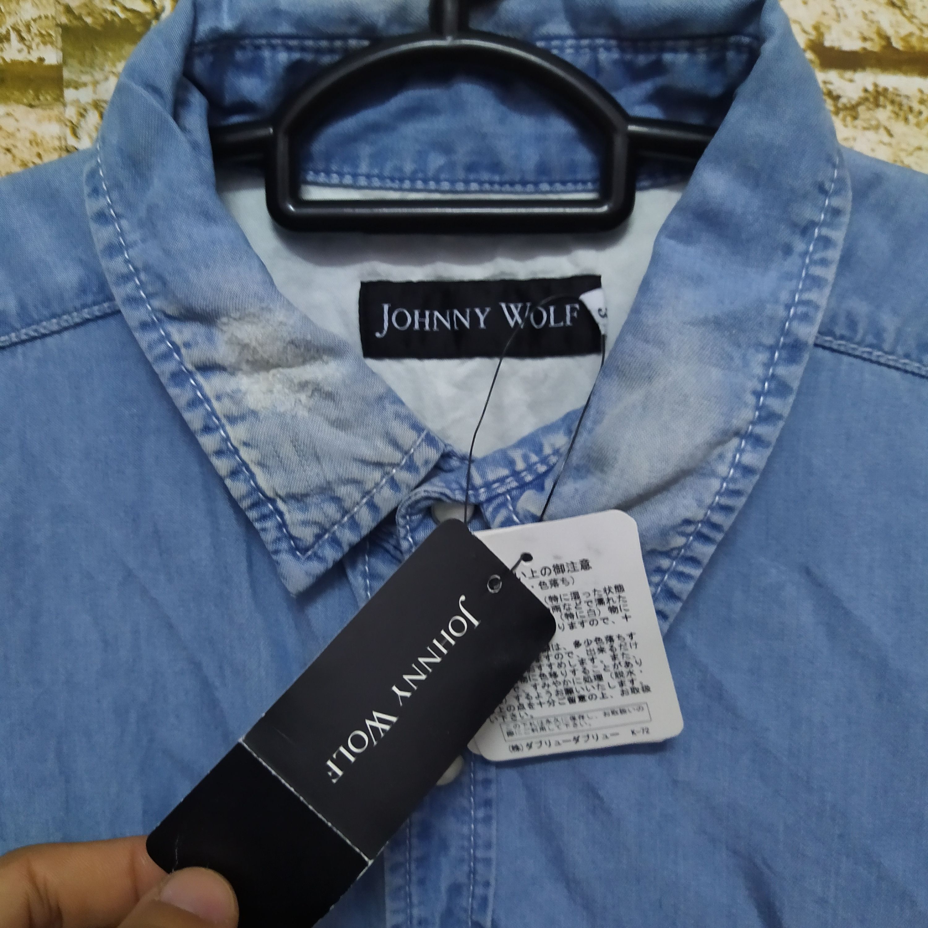 Japanese Brand JOHNNY WOLF DISTRESSED PEARL DENIM SHIRT (D79) Size US M / EU 48-50 / 2 - 5 Thumbnail
