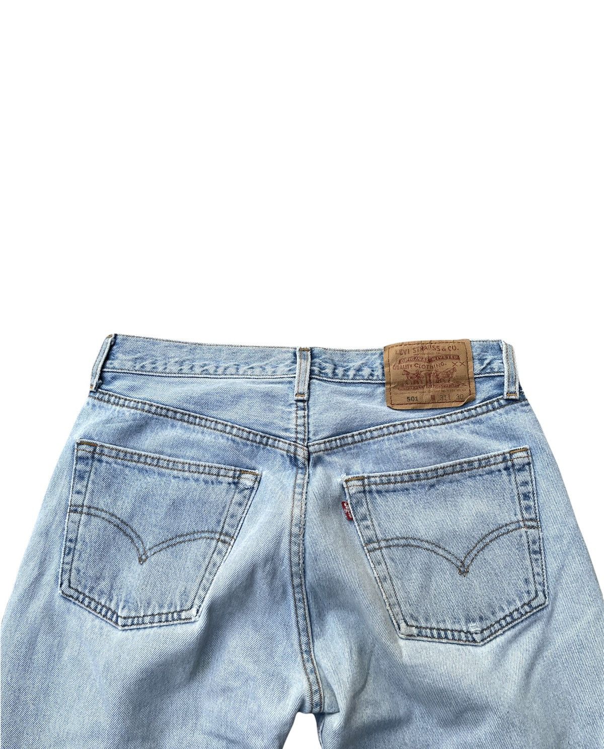Le Grande Bleu (L.G.B.) Levis 501 e Usa Vintage 1995 Aging Distressed Denim Size US 30 / EU 46 - 11 Thumbnail