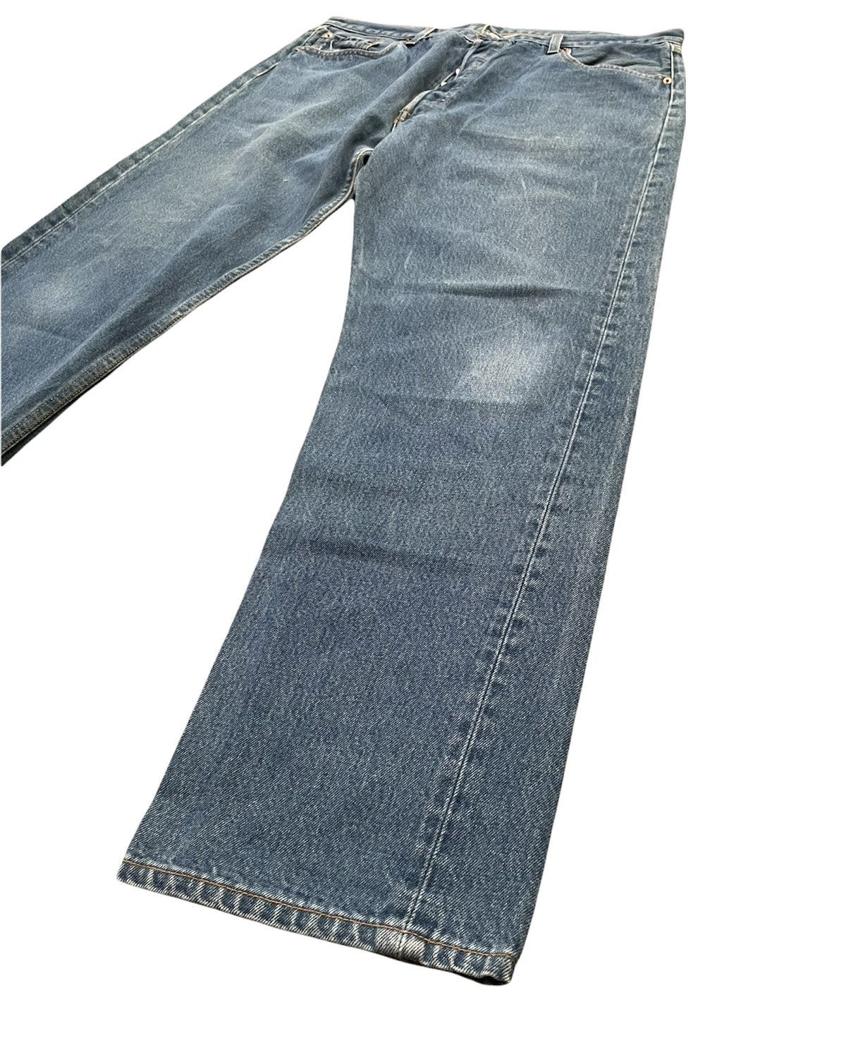 Le Grande Bleu (L.G.B.) Vintage Levi’s 501XX 1999 Usa Aging Wash Denim Size US 38 / EU 54 - 2 Thumbnail