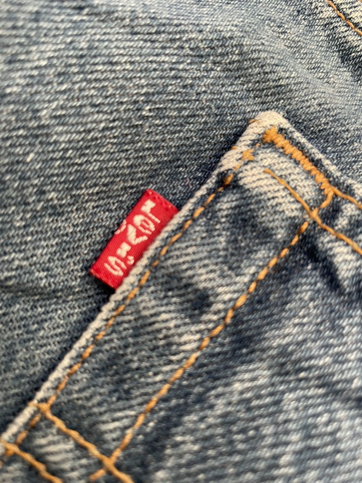 Le Grande Bleu (L.G.B.) Vintage Levi’s 501XX 1999 Usa Aging Wash Denim Size US 38 / EU 54 - 9 Thumbnail