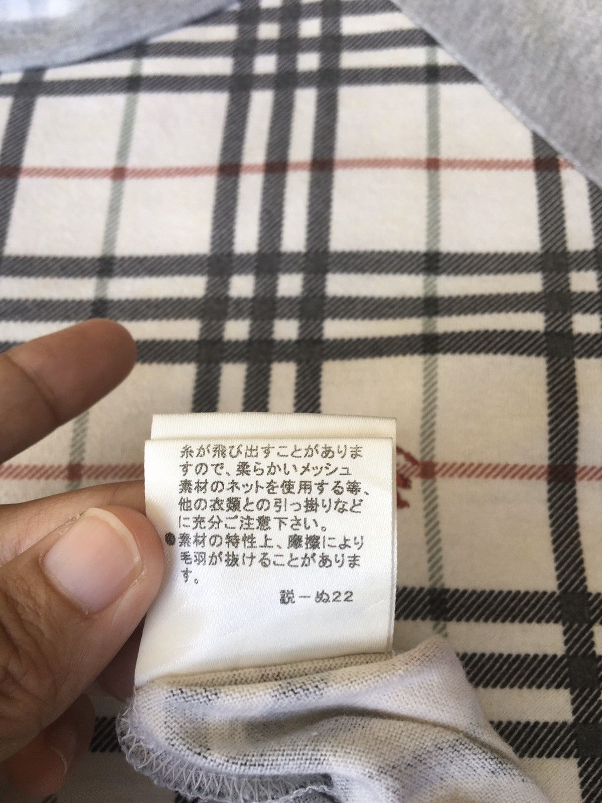 Burberry Vintage Burberry Blue London Checkered Printed Tshirt Size US M / EU 48-50 / 2 - 16 Thumbnail