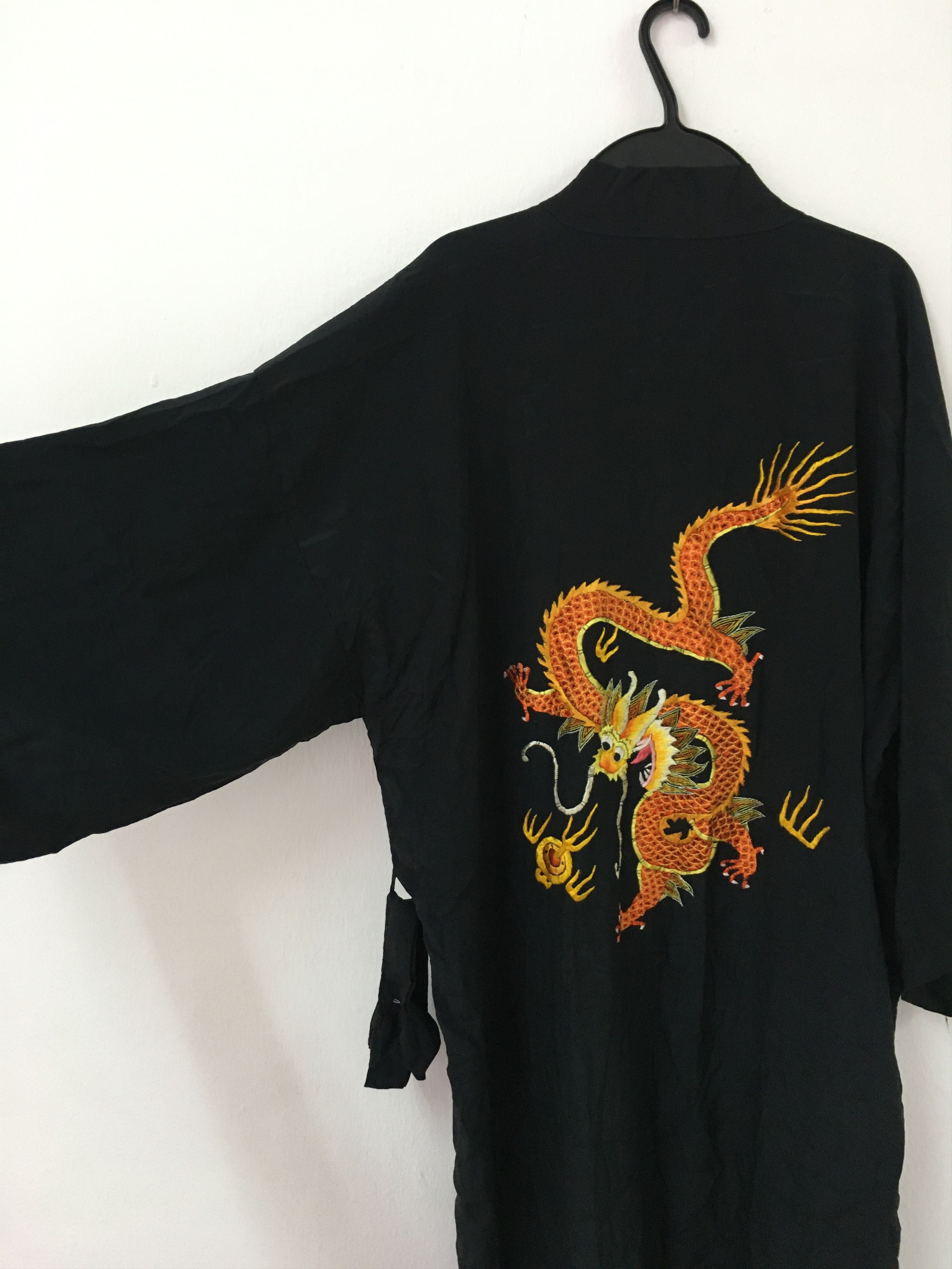 Vintage 70s kimono handmade embroided Size US M / EU 48-50 / 2 - 4 Thumbnail