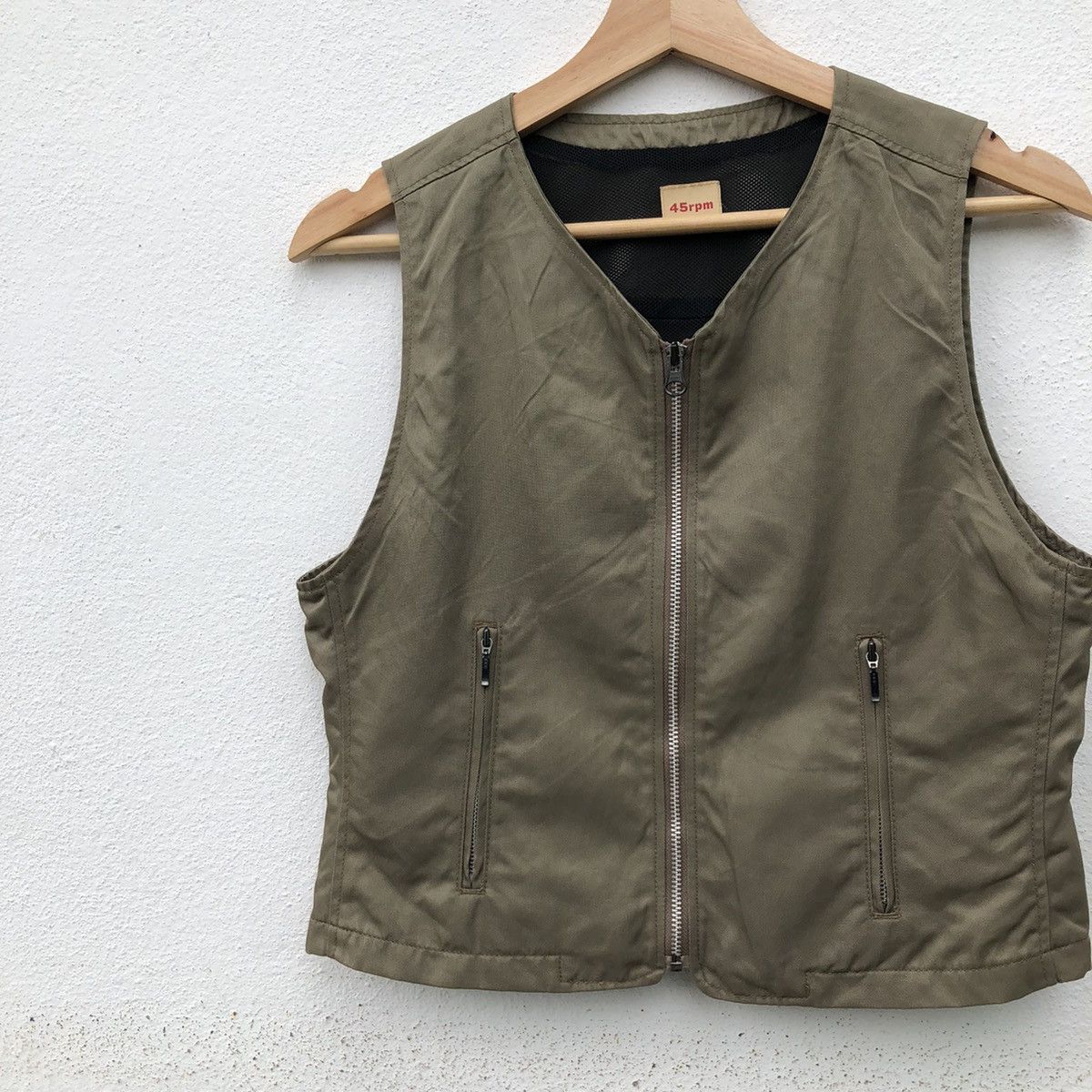 45rpm MILITARY DESIGN 45RPM TANK TOP SLEEVELESS Size US M / EU 48-50 / 2 - 4 Thumbnail