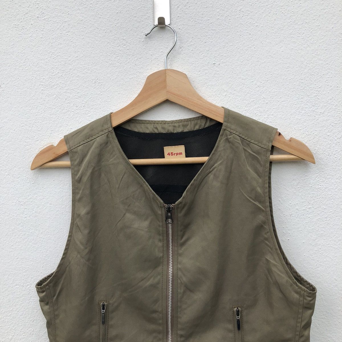 45rpm MILITARY DESIGN 45RPM TANK TOP SLEEVELESS Size US M / EU 48-50 / 2 - 3 Thumbnail