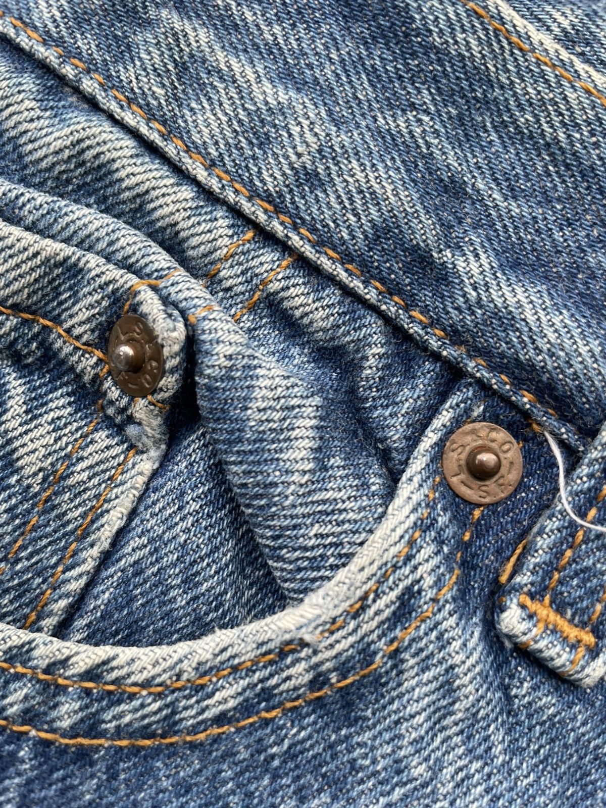 Levi's Vintage Levis 501 1988 Usa Aging Faded Wash Denim Size US 31 - 20 Thumbnail