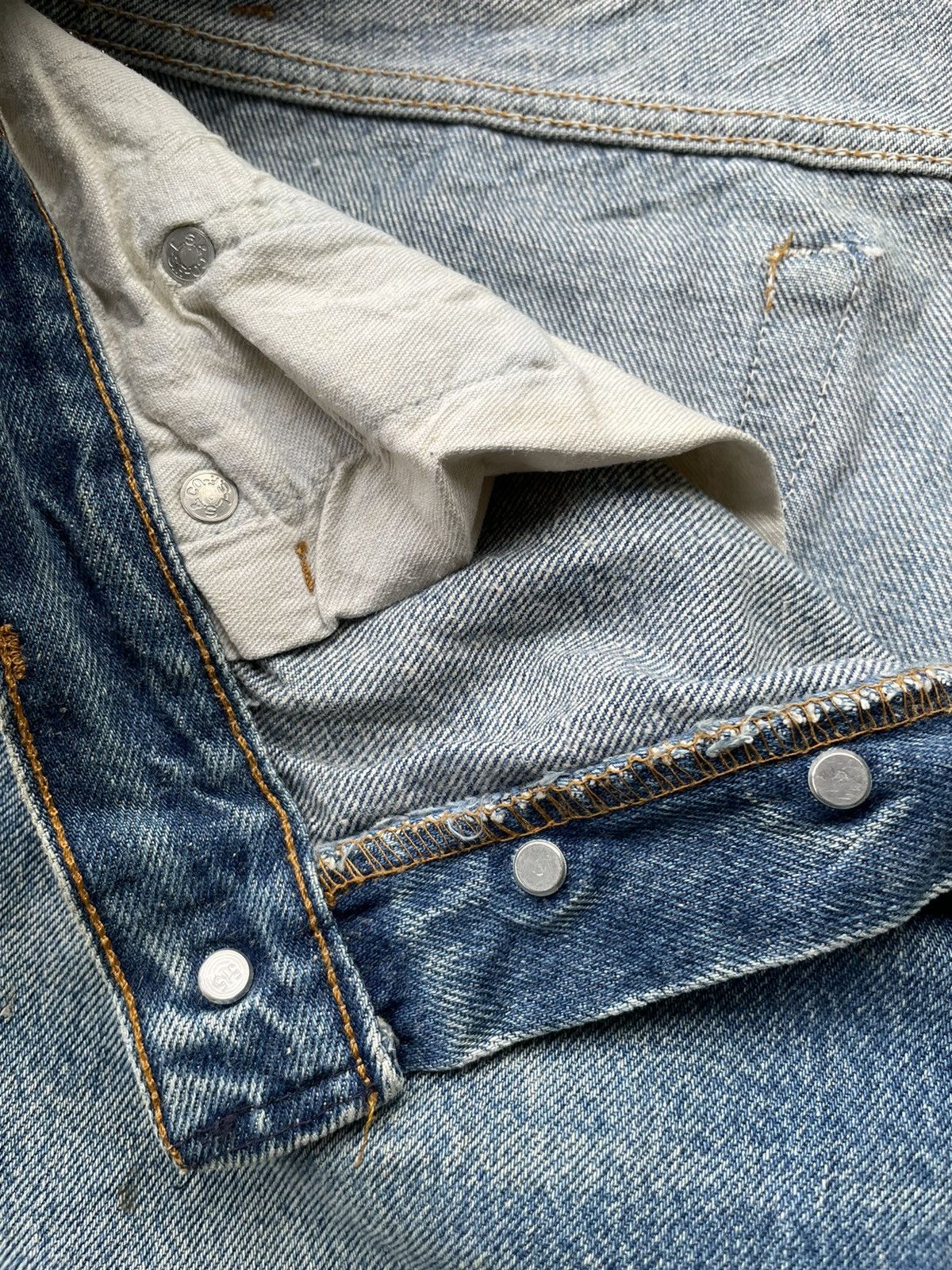 Levi's Vintage Levis 501 1988 Usa Aging Faded Wash Denim Size US 31 - 19 Thumbnail