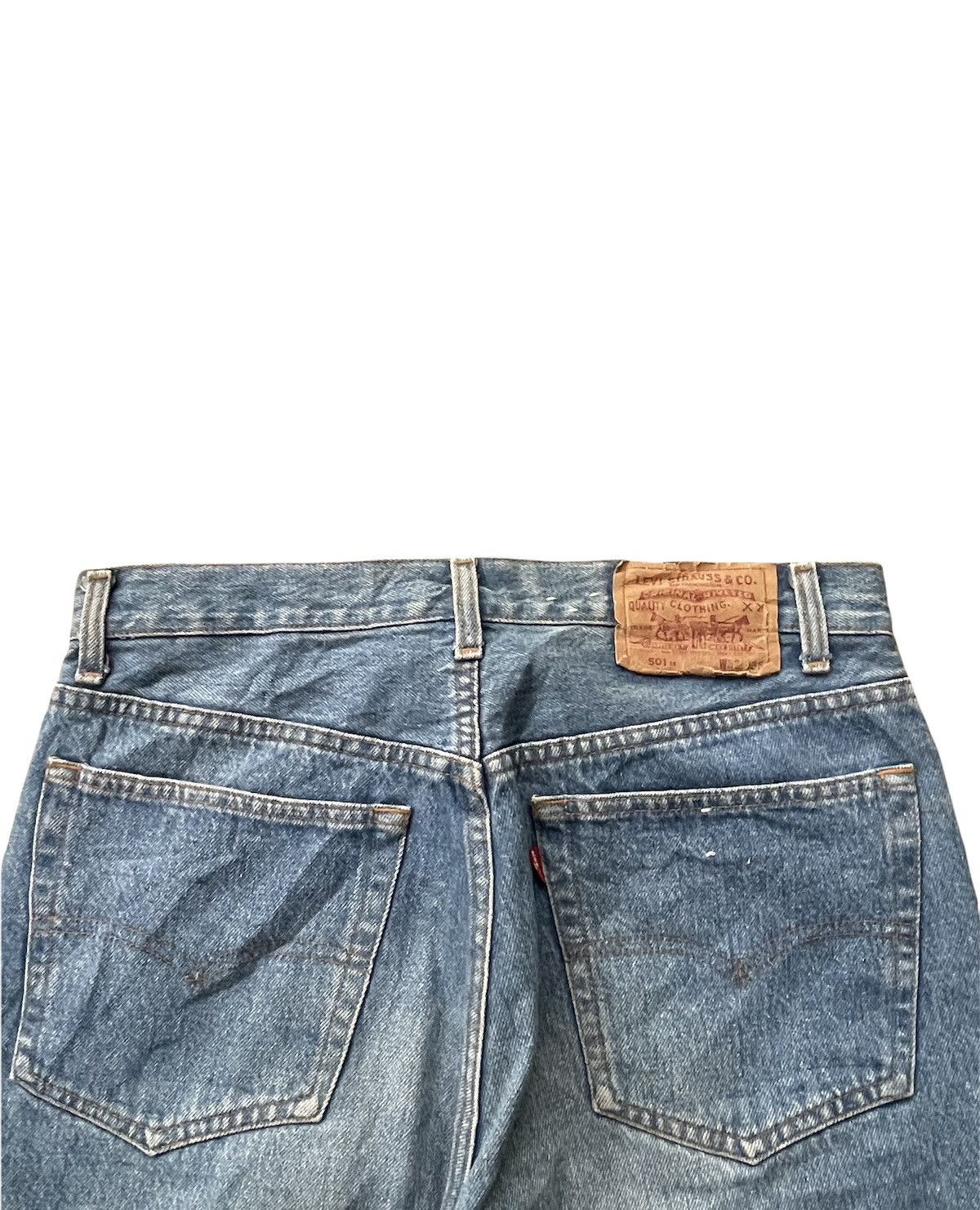 Levi's Vintage Levi’s 501XX e 1990 Aging Faded Wash Size US 31 - 8 Thumbnail