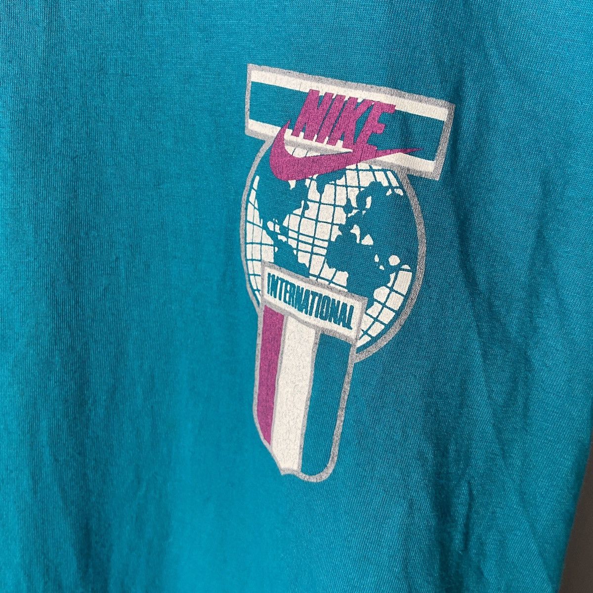 Vintage Vintage 80s Nike International T-shirt Size US M / EU 48-50 / 2 - 7 Thumbnail