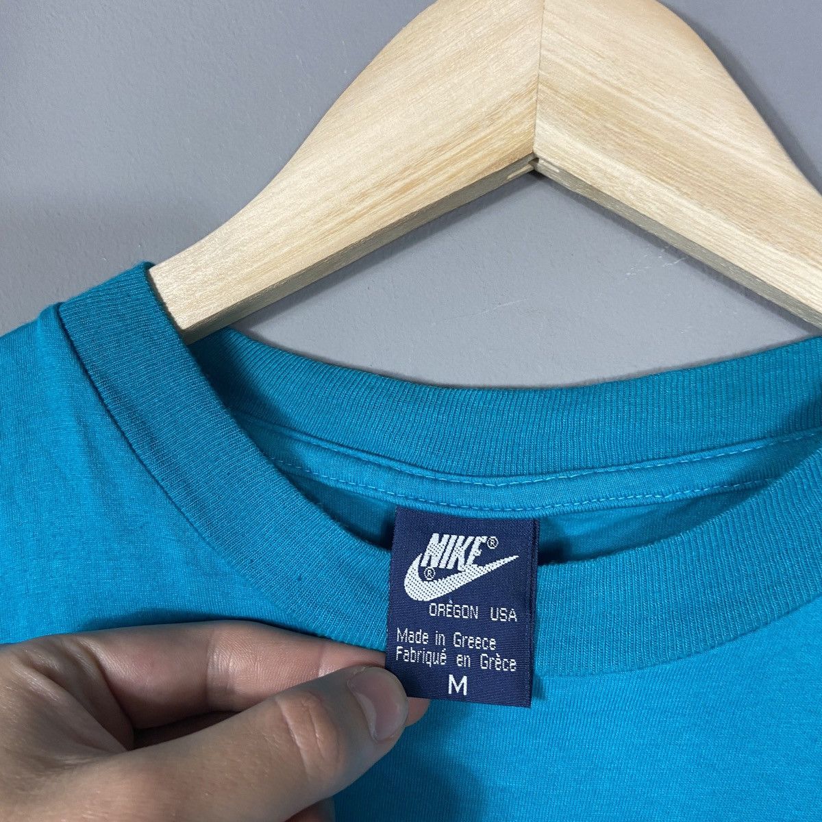 Vintage Vintage 80s Nike International T-shirt Size US M / EU 48-50 / 2 - 3 Thumbnail