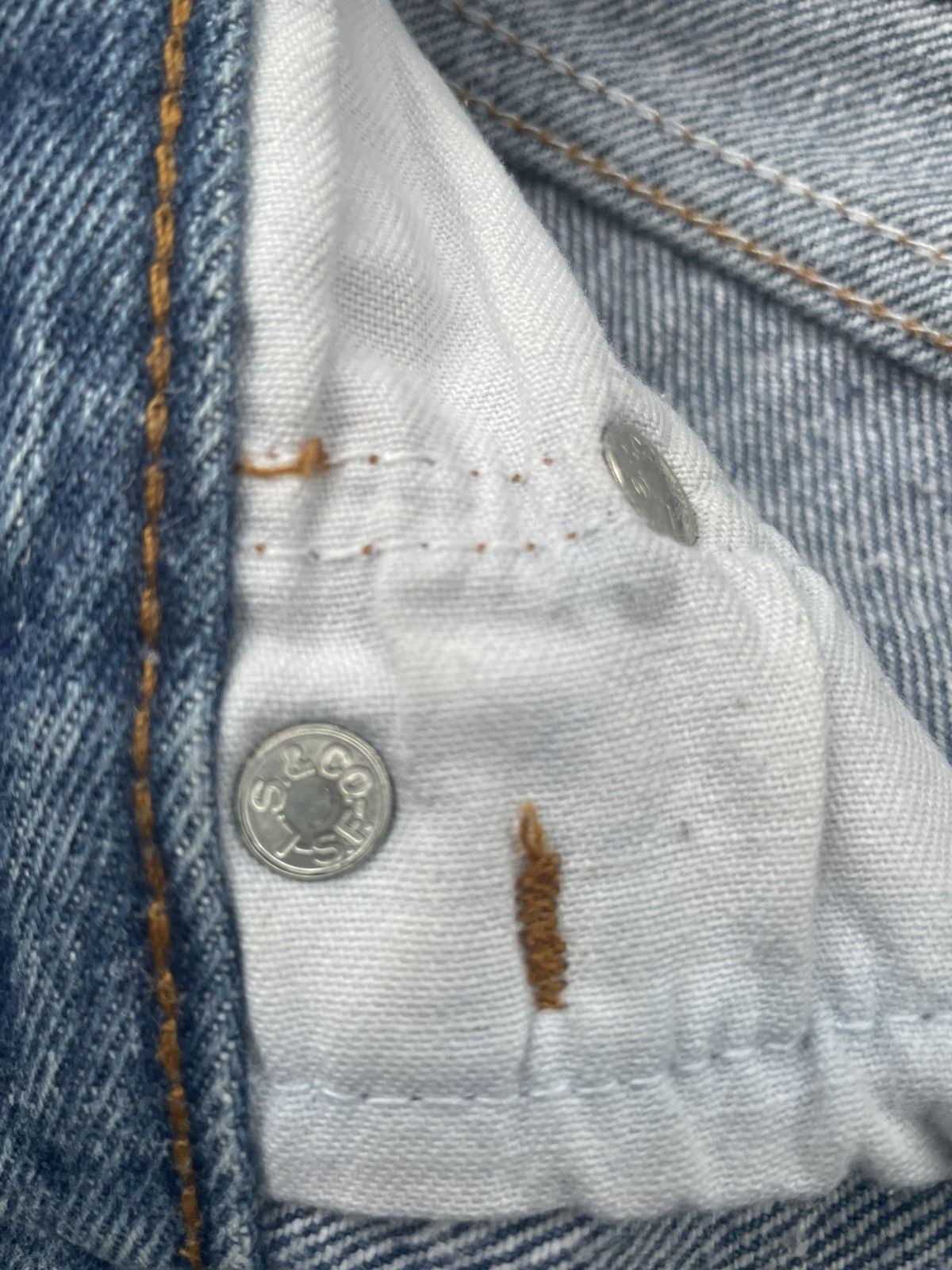 Levi's × Vintage Vintage Levi’s 501 e 1984 Usa Stone Wash Size US 28 / EU 44 - 13 Thumbnail