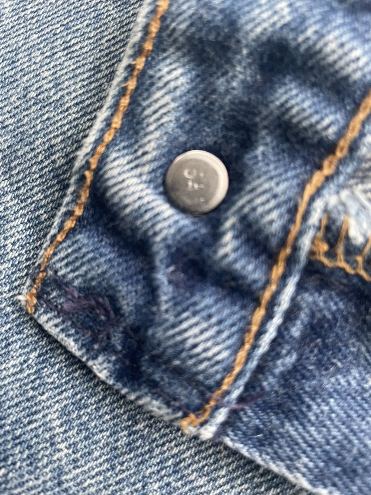 Levi's Levi’s 501 e 1995 Stone Aging Wash Size US 36 / EU 52 - 15 Thumbnail