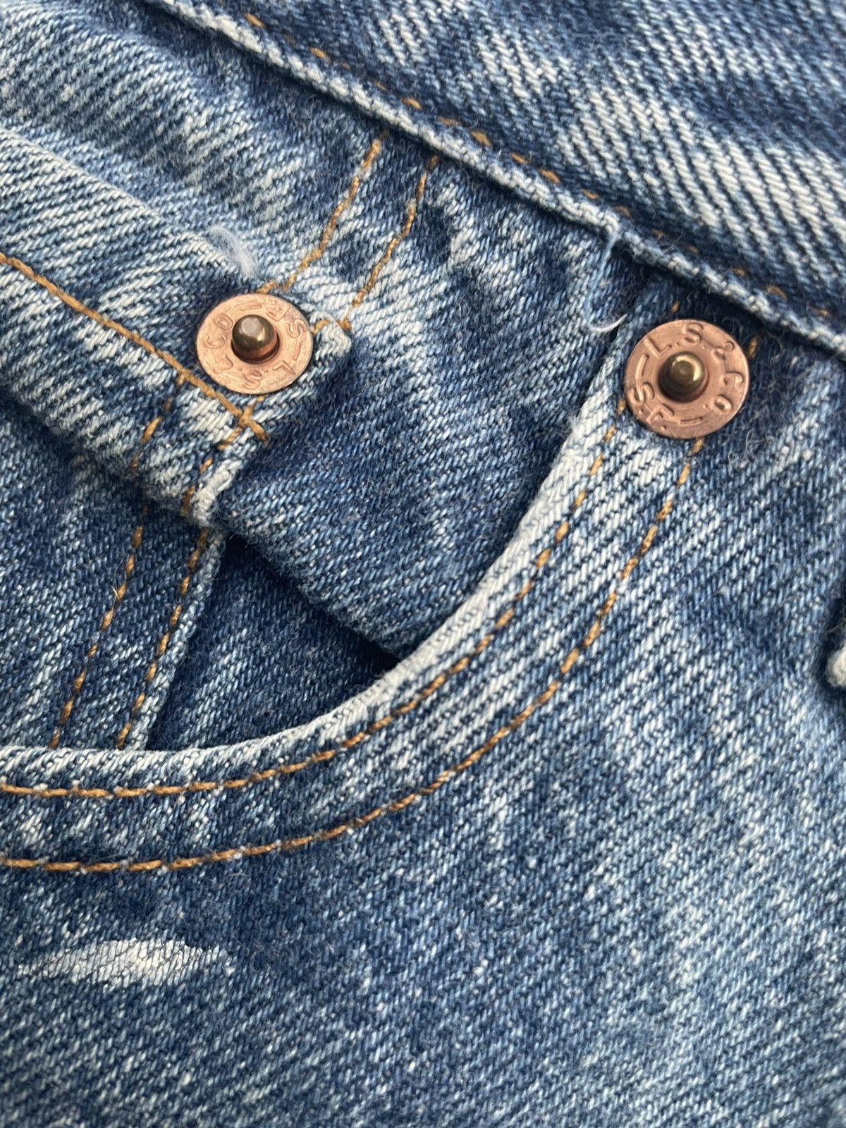 Levi's Levi’s 501 e 1995 Stone Aging Wash Size US 36 / EU 52 - 17 Thumbnail