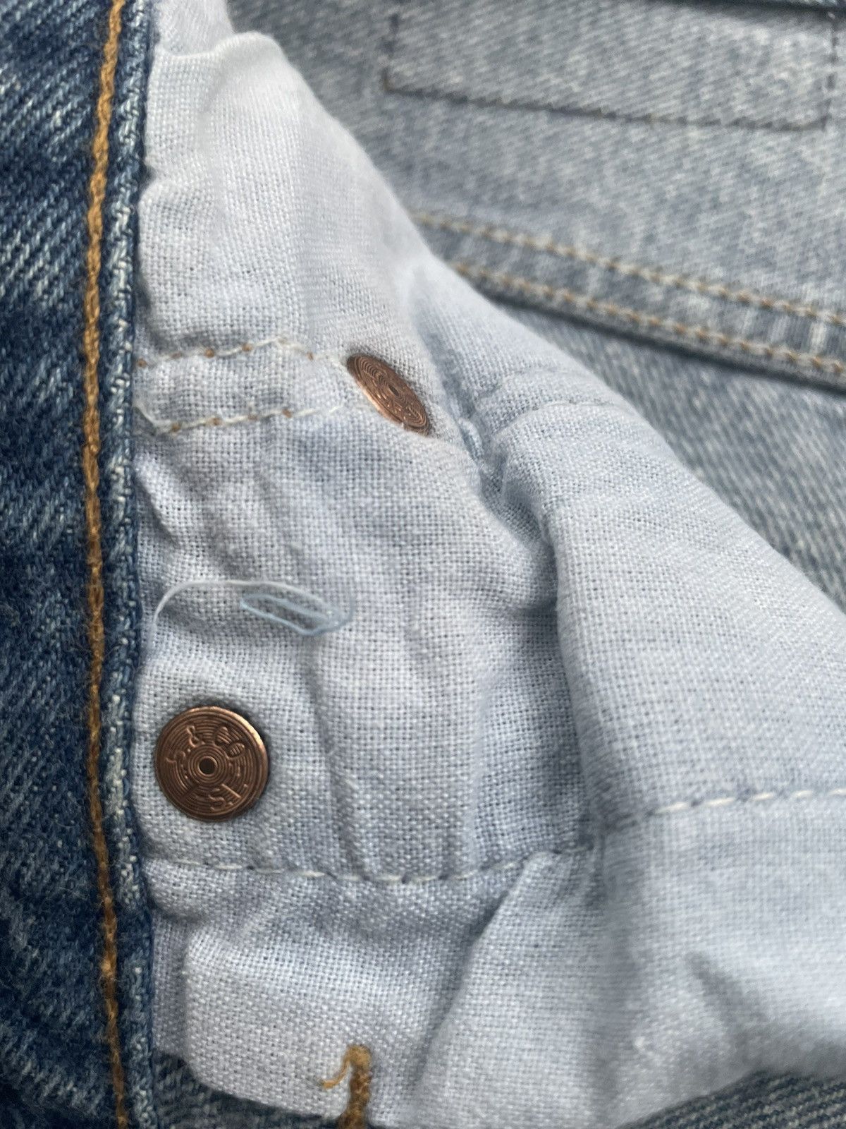 Levi's Levi’s 501 e 1995 Stone Aging Wash Size US 36 / EU 52 - 14 Thumbnail