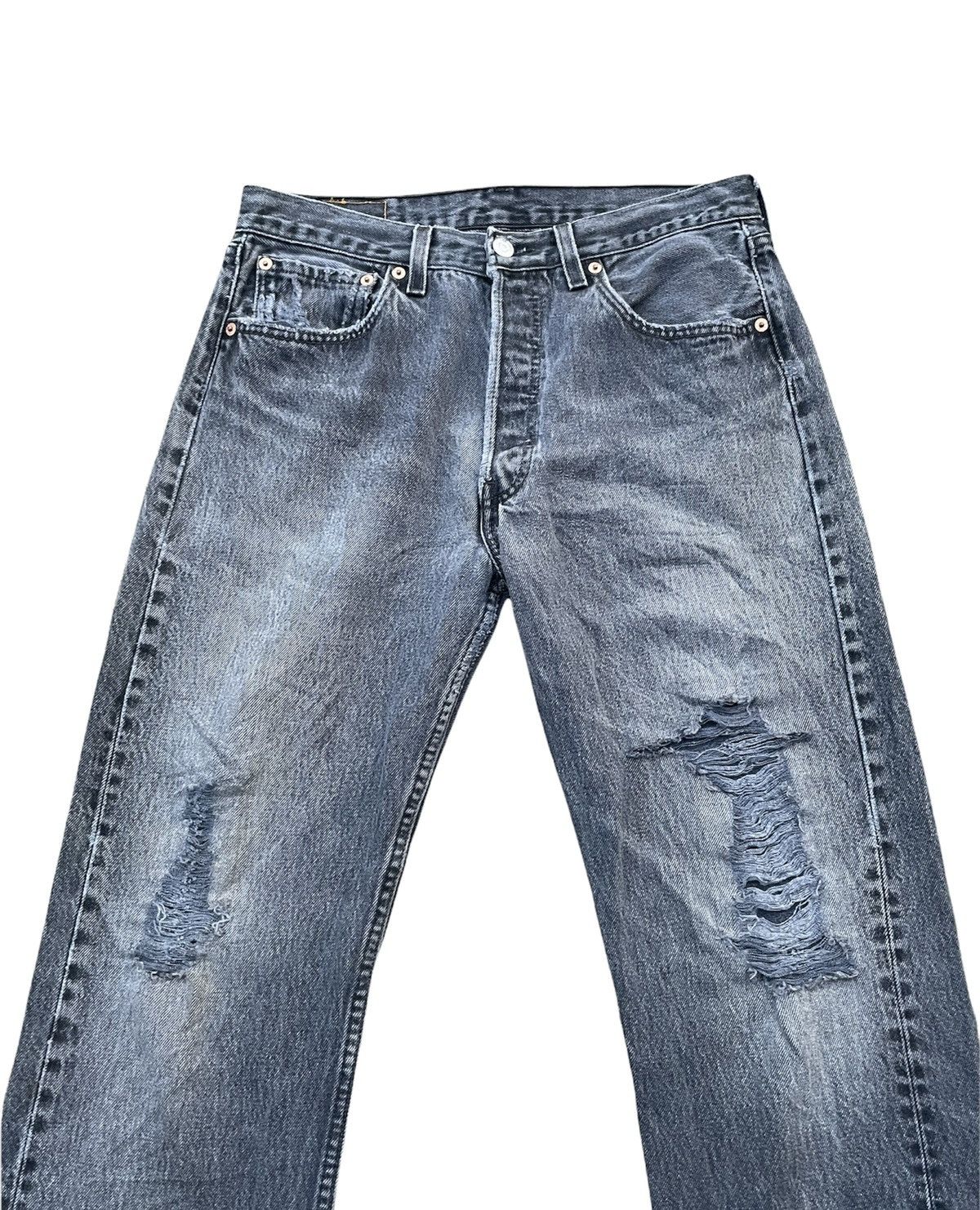 Levi's × Vintage Vintage Levi’s 501 e 1999 Usa Aging Distressed Denim Size US 31 - 3 Thumbnail