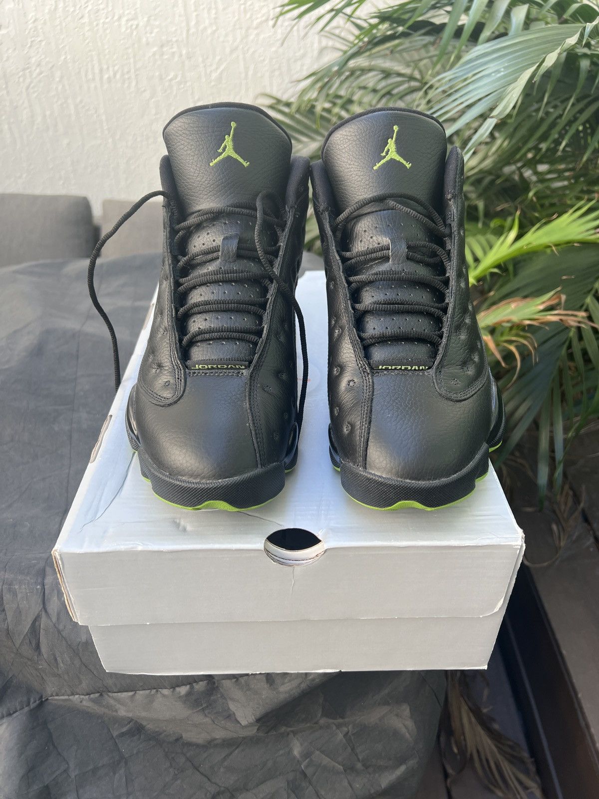 Jordan Brand Air Jordan 13 Altitude 2017 Size US 9.5 / EU 42-43 - 4 Thumbnail
