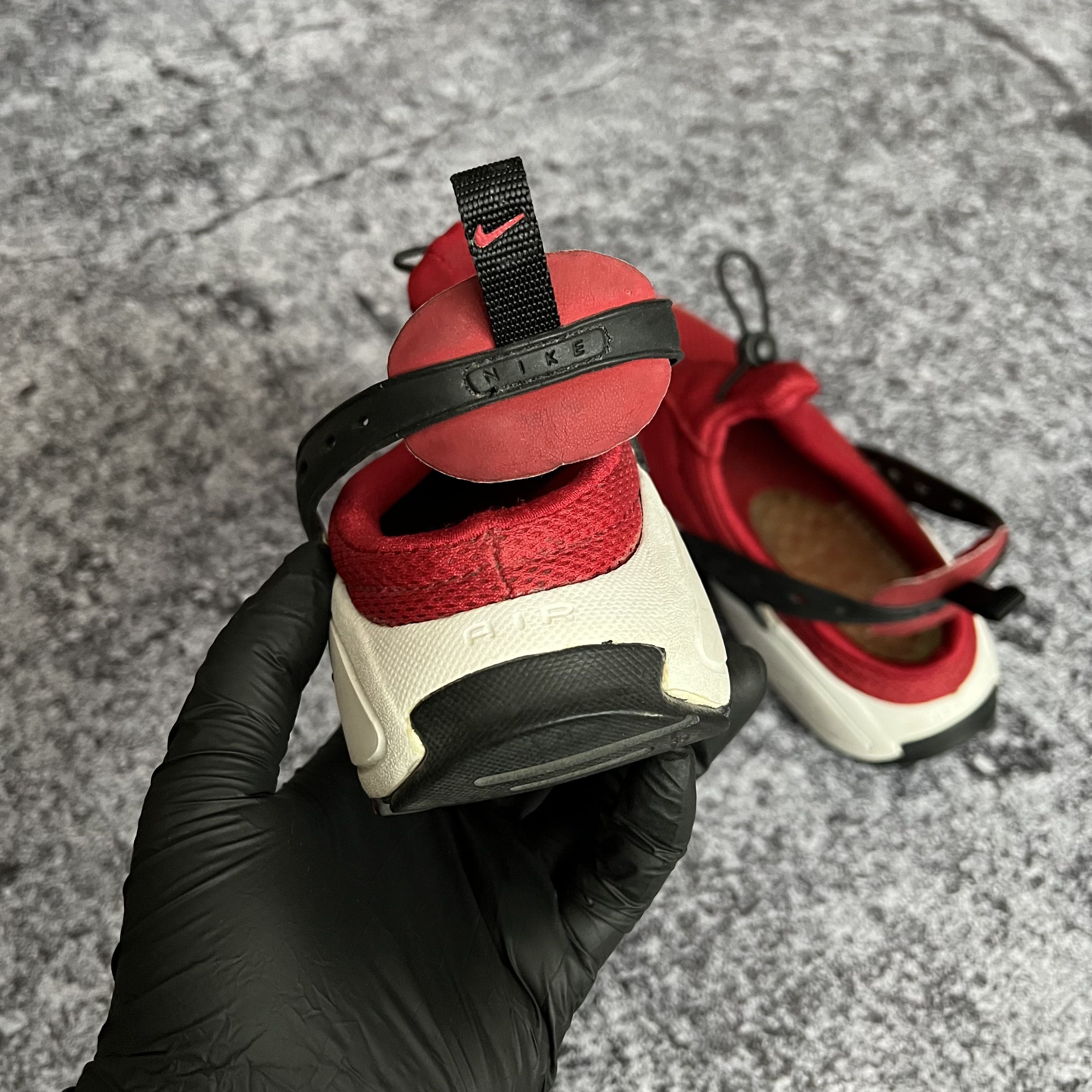 Nike Vintage Nike Heel Fit Unisex Size US 10 / UK 7.5 / EUR 42 Size US 9 / EU 42 - 14 Thumbnail