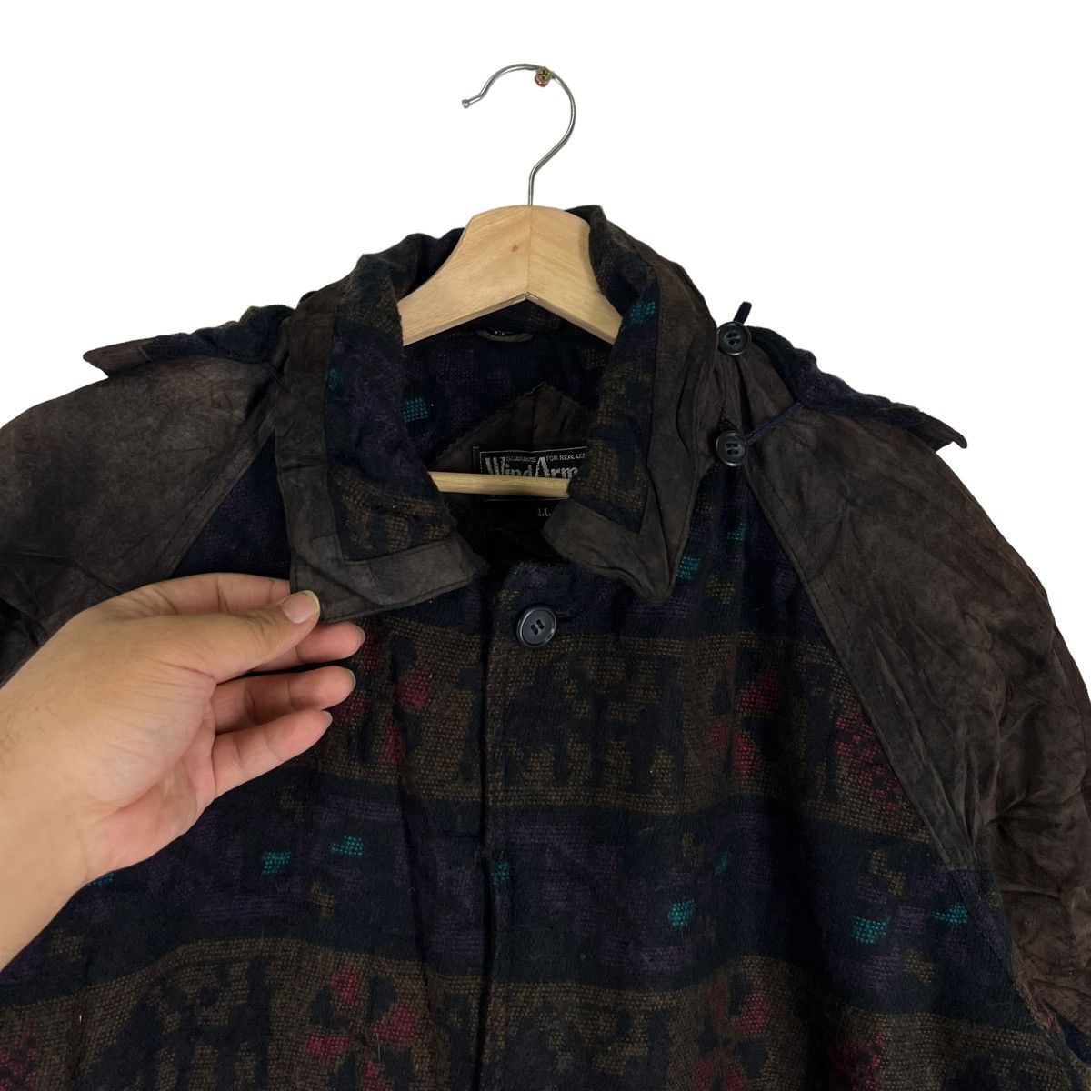 Japanese Brand VINTAGE SUEDE LEATHER JACKET WINDARMOR NAVAJO DESIGN Size US L / EU 52-54 / 3 - 3 Thumbnail