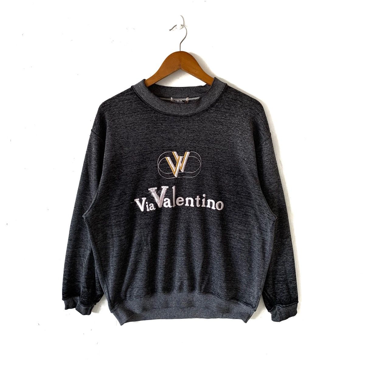 Valentino × Vintage Vintage Via Valentino Crewneck Sweatshirt Size US L / EU 52-54 / 3 - 1 Thumbnail