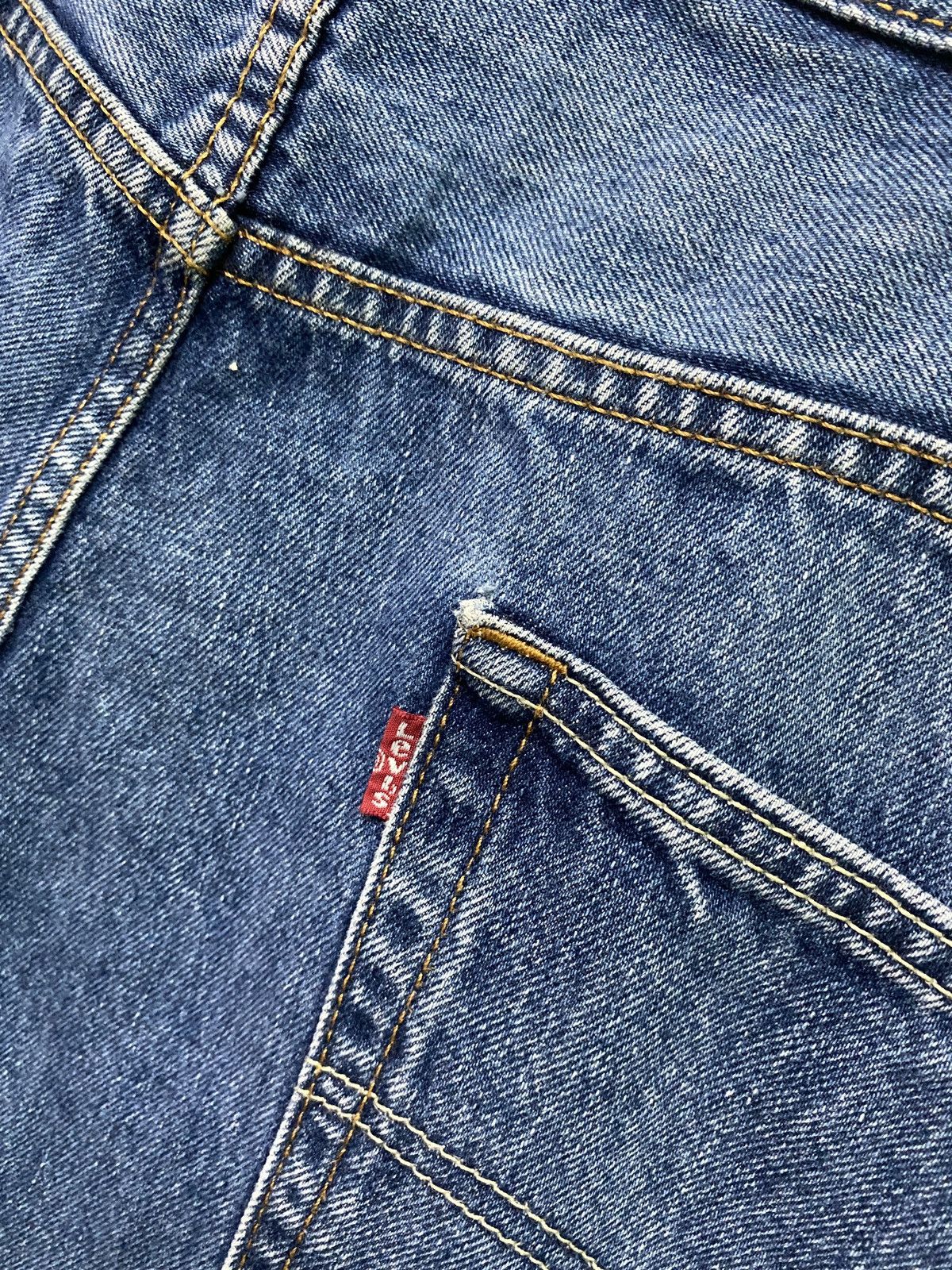 Levi's × Levi's Vintage Clothing × Vintage Levi's 550 Blue Denim Distressed Jeans - L9 Size US 40 / EU 56 - 16 Thumbnail