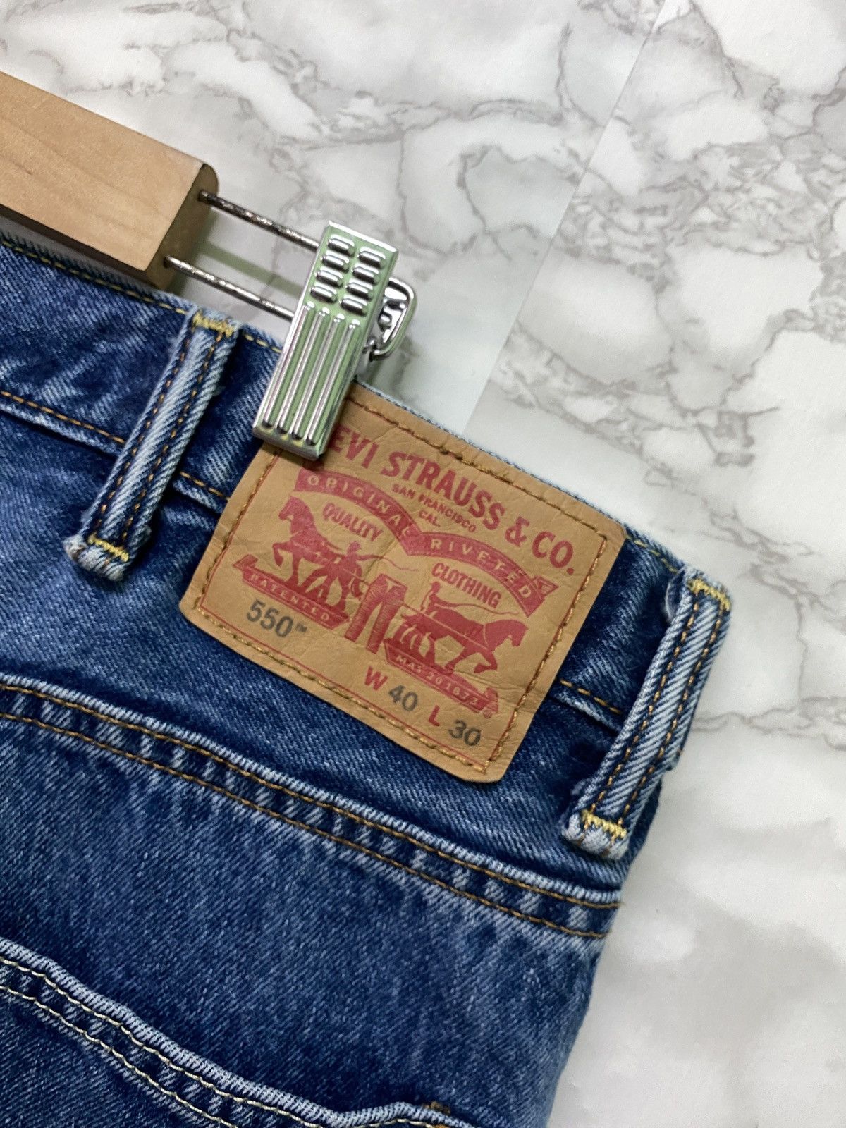Levi's × Levi's Vintage Clothing × Vintage Levi's 550 Blue Denim Distressed Jeans - L9 Size US 40 / EU 56 - 15 Thumbnail