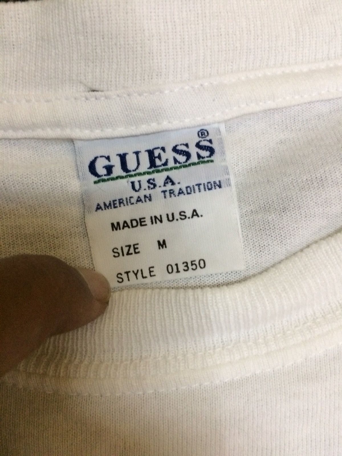 Guess × Vintage Vintage 90’s Guess Usa Copyright 1996 Tshirt Size US L / EU 52-54 / 3 - 5 Thumbnail