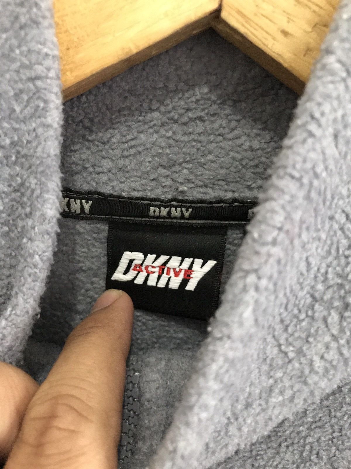 DKNY × Designer DKNY Spell Out Big Logo Fleece Jacket Size US M / EU 48-50 / 2 - 4 Thumbnail
